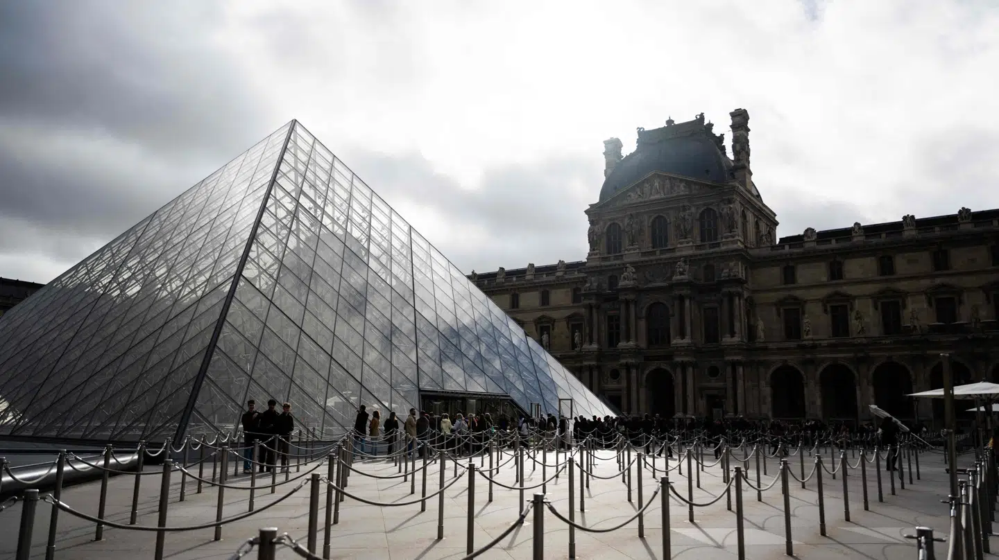 Louvre kunne ikke åbne mandag morgen som følge af en annonceret strejke.