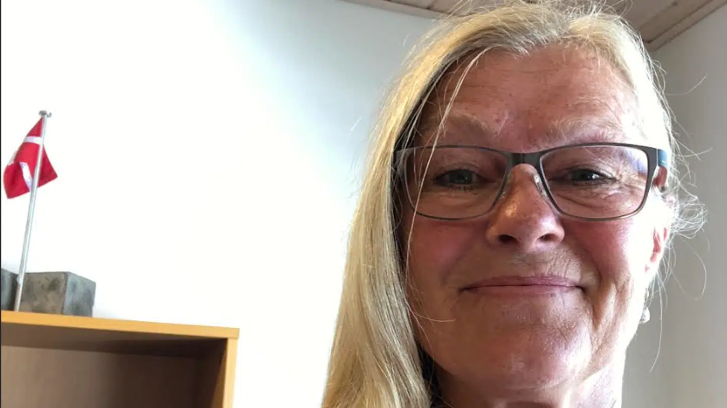 Dorte Christensen blev svært skuffet, da der pludseligt stod udsolgt på den ikoniske PostNord postkasse.