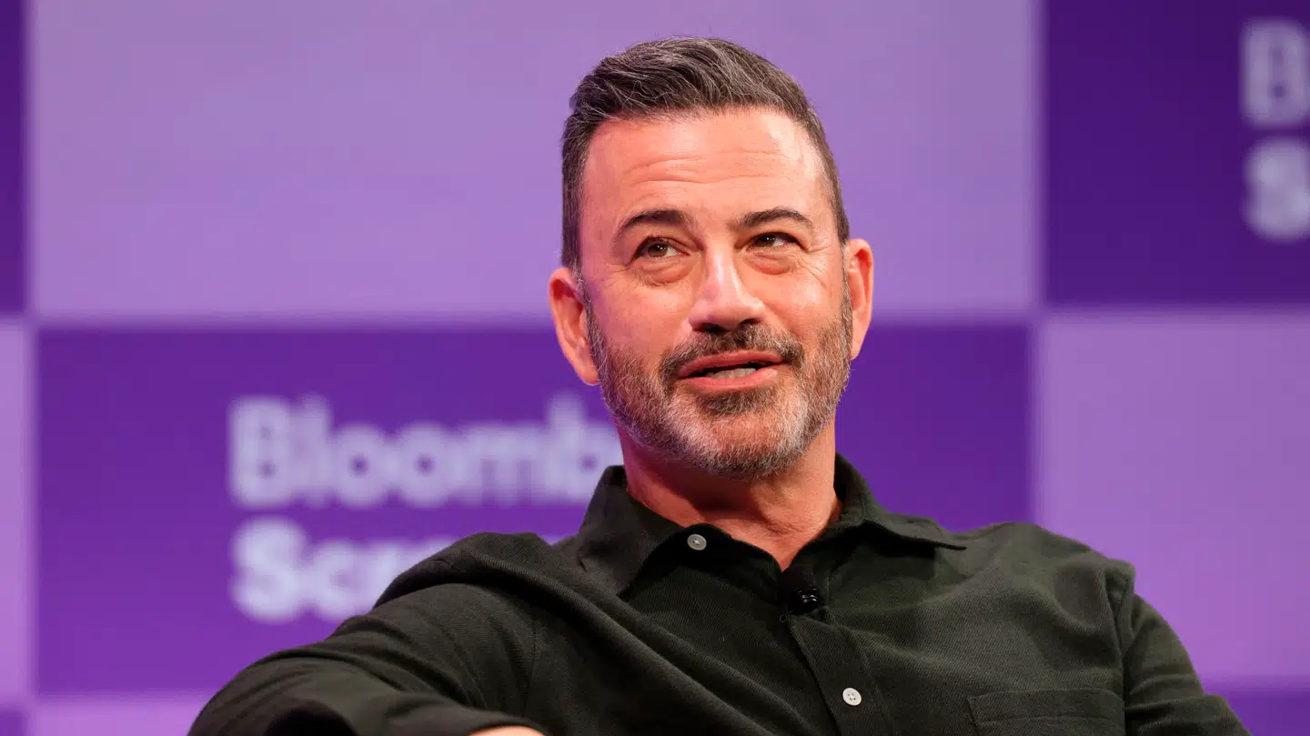 Jimmy Kimmel taler med store bogstaver om Donald Trump.