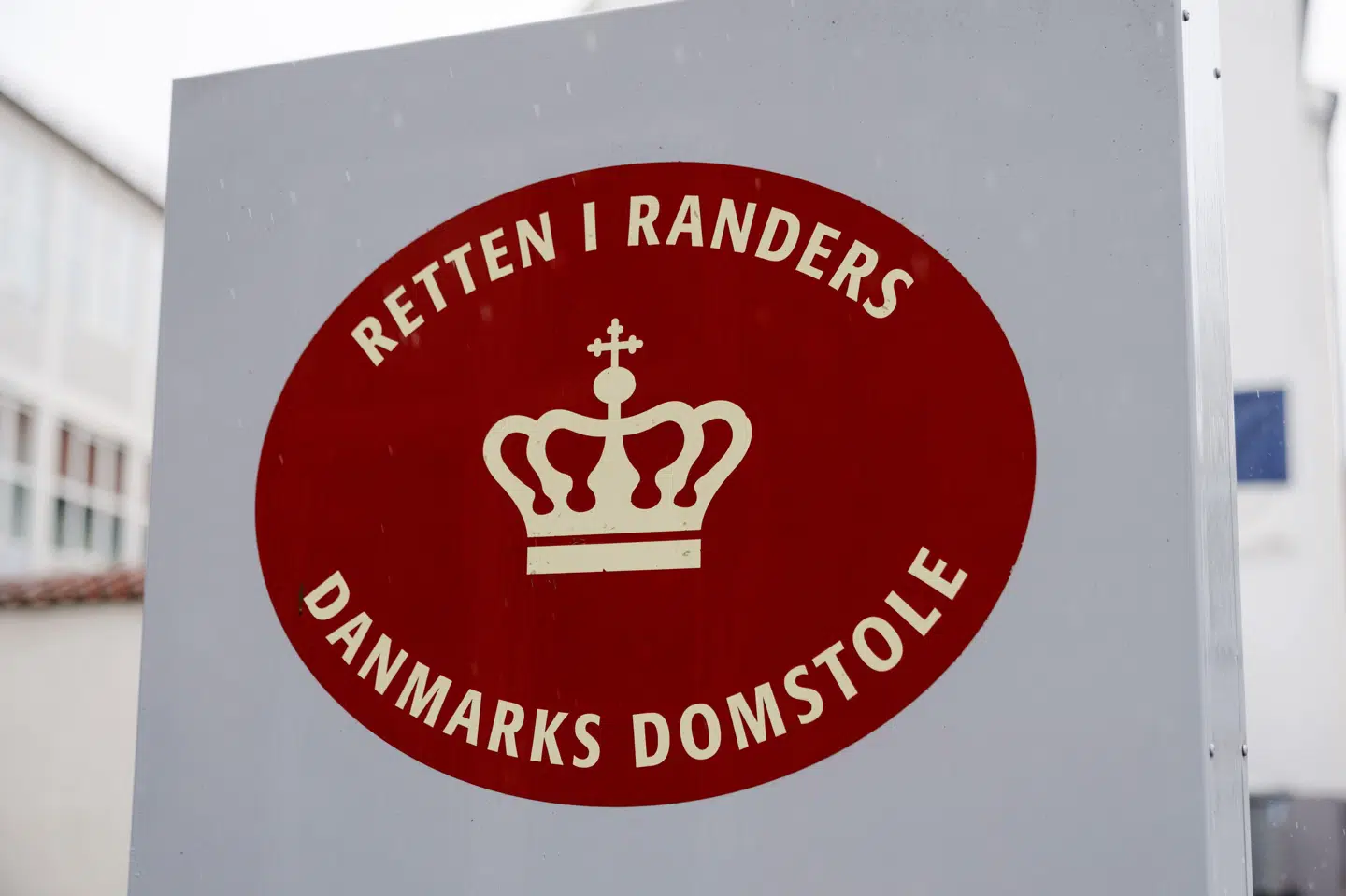 To personer fremstilles tirsdag i grundlovsforhør i Retten i Randers. De er sigtet for at have besiddet en håndgranat. (Arkivfoto).