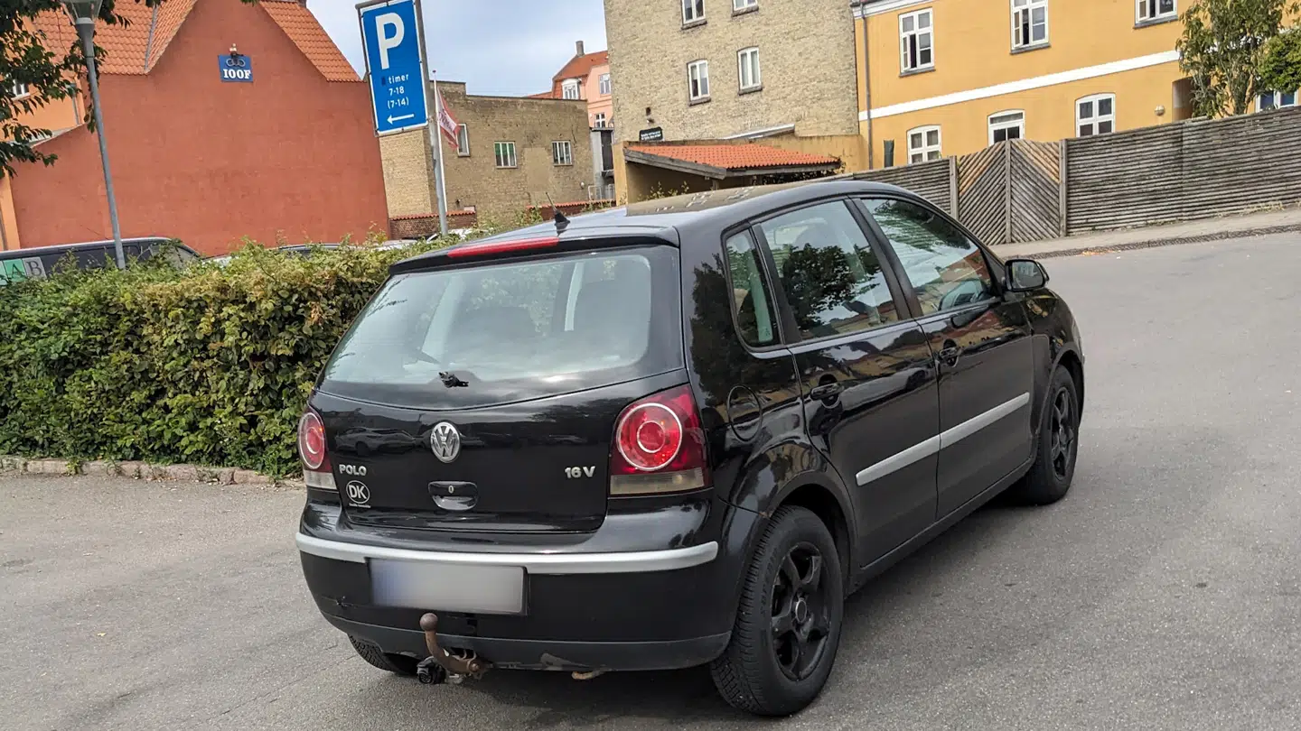 David tog et billede af bilen, som hans forfølgere kørte i.