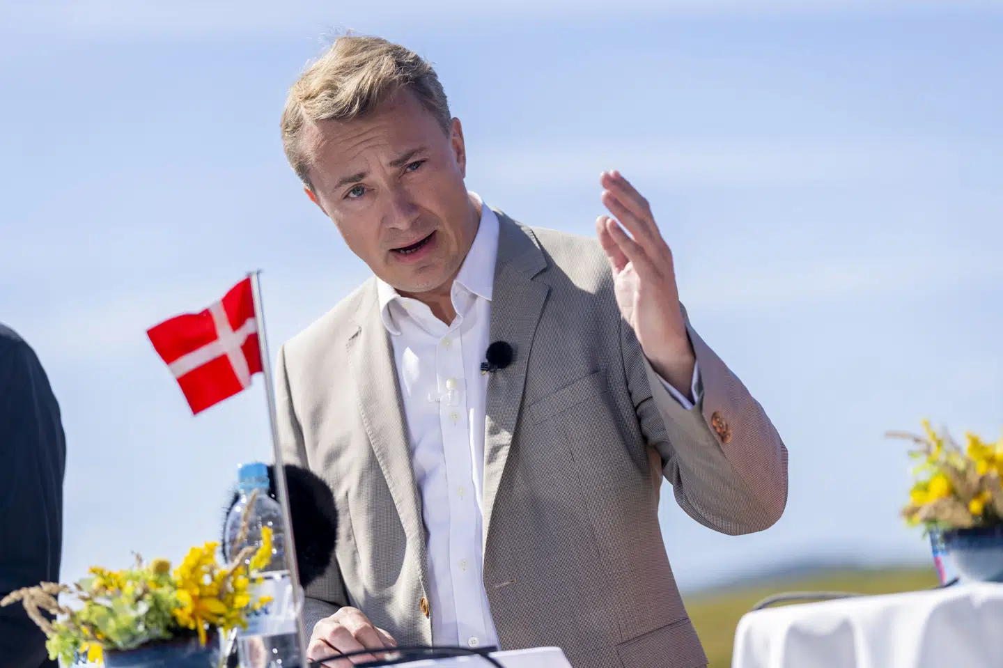 Dansk Folkepartis formand, Morten Messerschmidt, vil kun pege på en kongelig undersøger, der vil garantere en ren blå regering. (Arkivfoto).