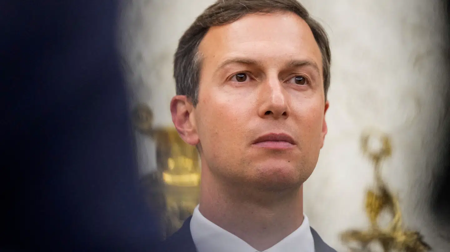 Donald Trump og svigersønnen Jared Kushner er involveret i kampen om Warner Bros. Discvoery.