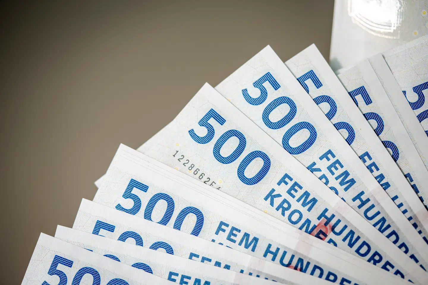 500-kronsedler i Nationalbanken mandag den 11. august 2025.