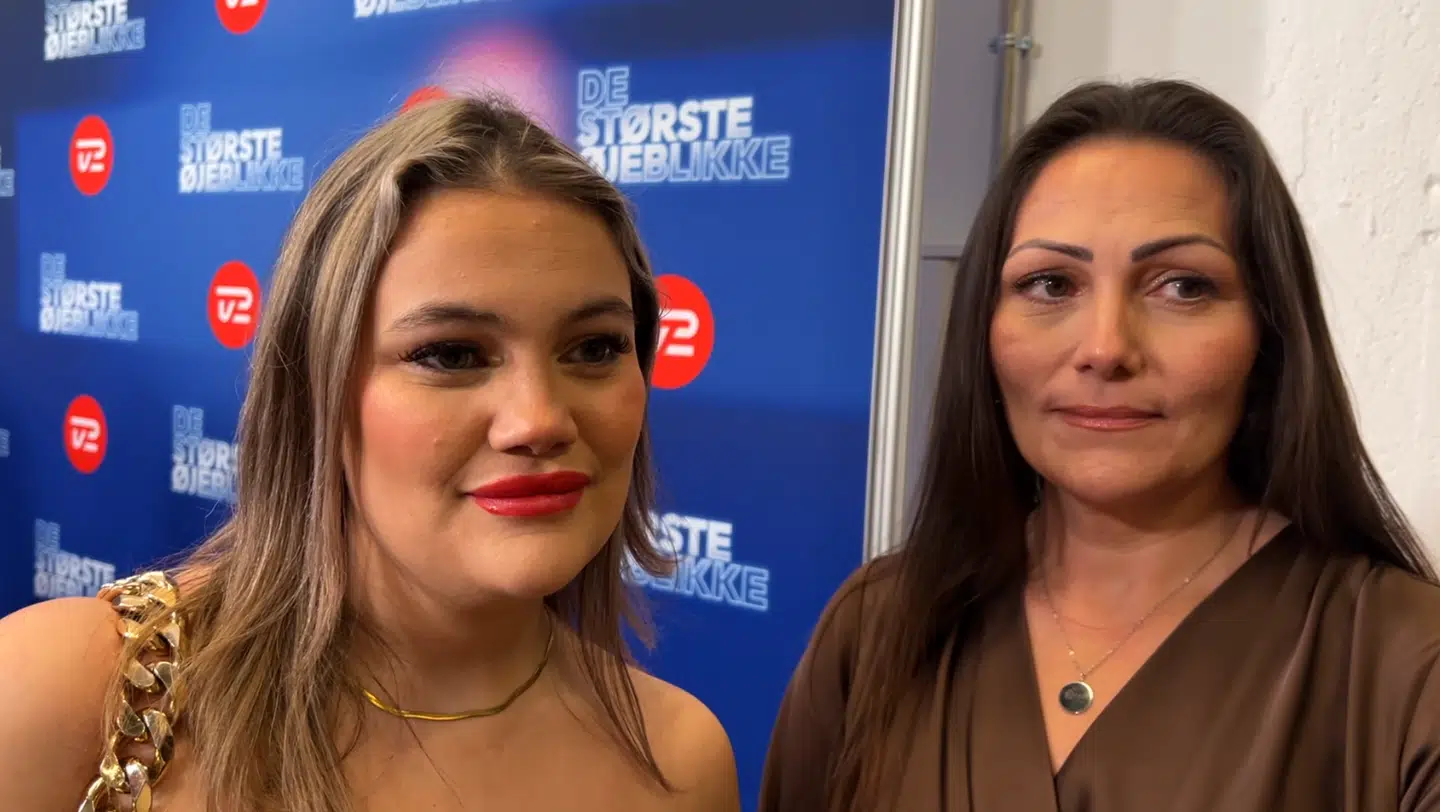 Stephanie og Christina Siguenza mødte op på rød løber i forbindelse med TV 2-programmet 'De største øjeblikke'.