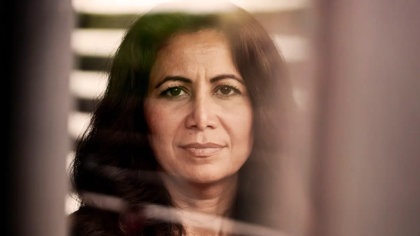 'Gud, vil de allesammen bare smide mig og mine børn ud?' spørger Cekic forfærdet over nye meningsmålinger om muslimer i Danmark.