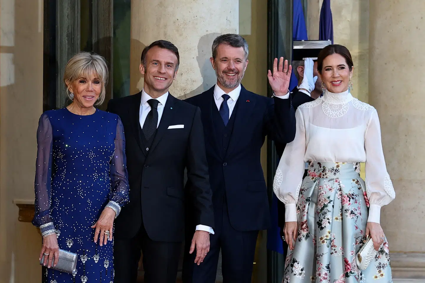 Den franske præsident Emmanuel Macron, hans kone Brigitte Macron og Kongeparret under statsbesøget i Frankrig.