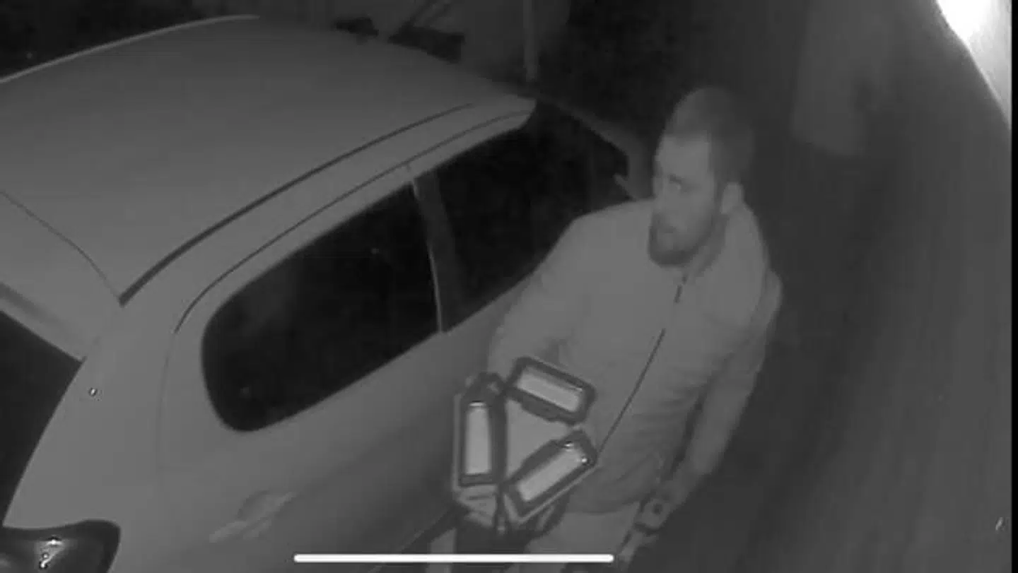 Her ses 'Mand B', som politiet kalder ham.