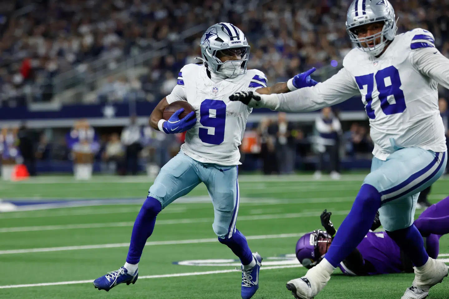 Dallas Cowboys har en anslået værdi på 83 milliarder kroner.