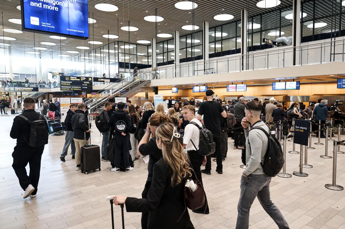 Københavns Lufthavn den 23. september, hvor ankomster og afrejser var påvirket af, at al lufttrafik var blevet lukket aftenen forinden efter observationer af droner. (Arkivfoto).
