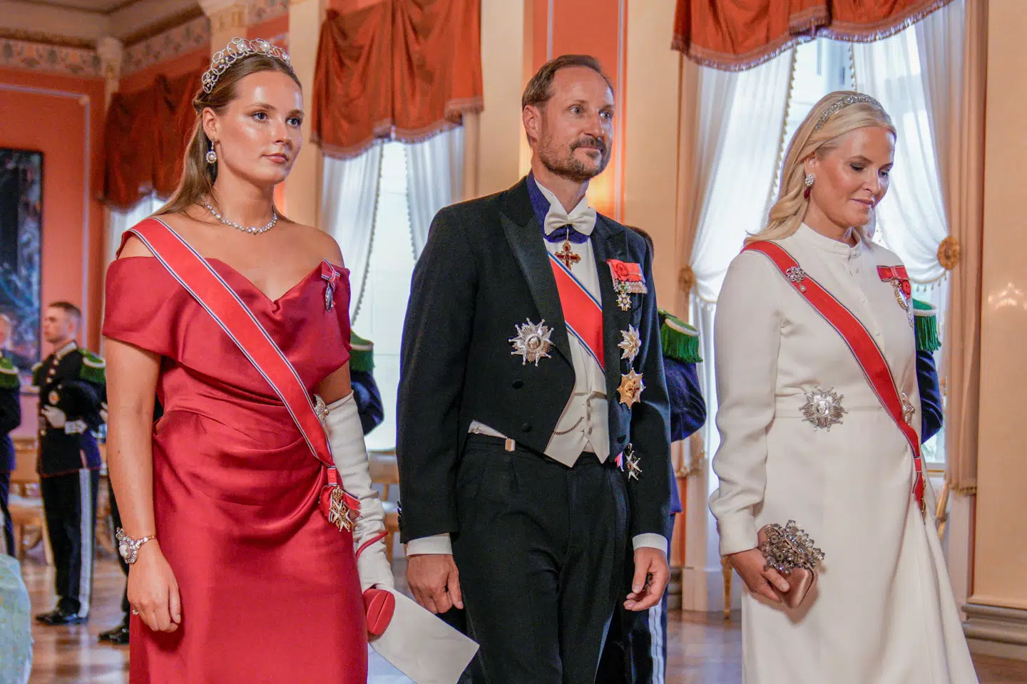 Prinsesse Ingrid Alexandra, kronprins Haakon og kronprinsesse Mette-Marit.