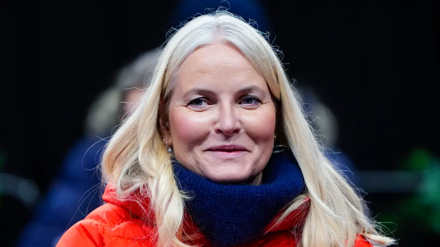 Den norske kronprinsesse, Mette-Marit, skal have en lungetransplantation, fortæller hun selv til NRK.