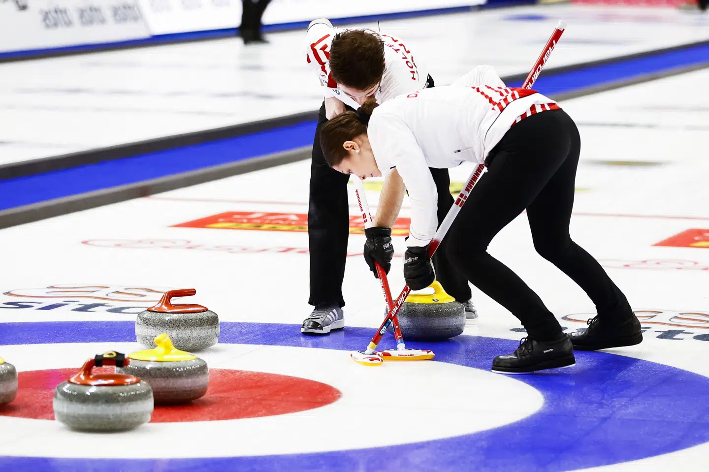 Danmarksmestrene Jasmin og Henrik Holtermann fejede forgæves ved kvalifikationsstævnet i Canada.