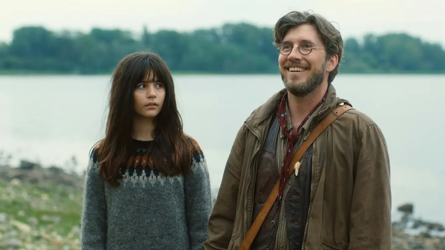 Tala og Celines far.