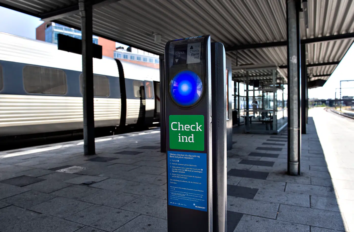 Jens Willars, der er kundedirektør hos Rejsekort & Rejseplan A/S, svarer i dette indlæg på kritikken af Rejsekorts kommunikation om udfasningen af det fysiske rejsekort.