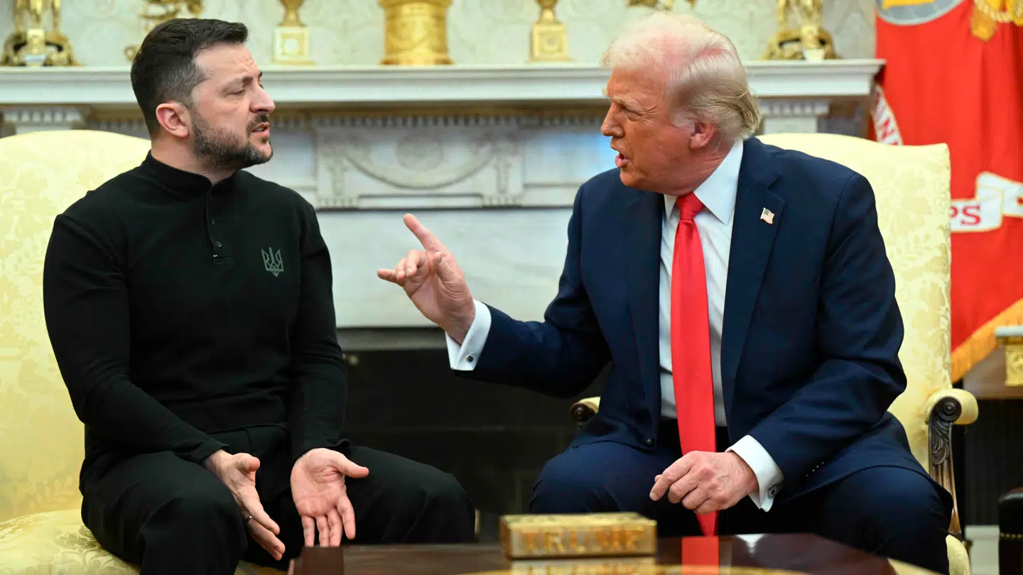 Et brutalt møde i Det Hvide Hus mellem Donald Trump og Volodymyr Zelenskyj var blandt de mest opsigtsvækkende sager i 2025.