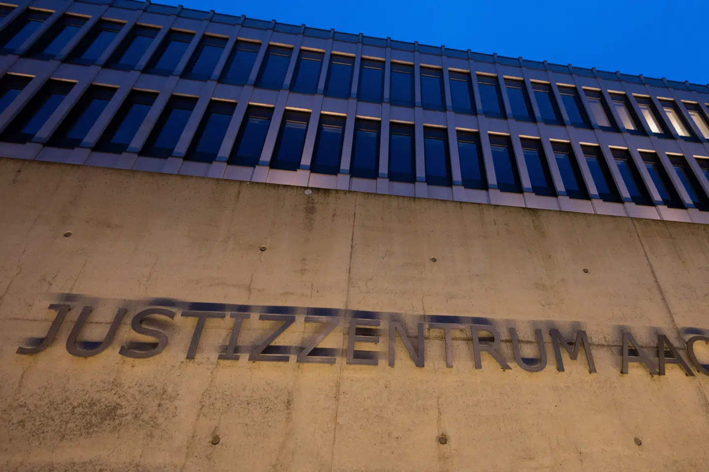 En domstol i den tyske by Aachen har fredag afgjort en sag om voldtægt og overgreb, hvor en 61-årig mand var tiltalt.