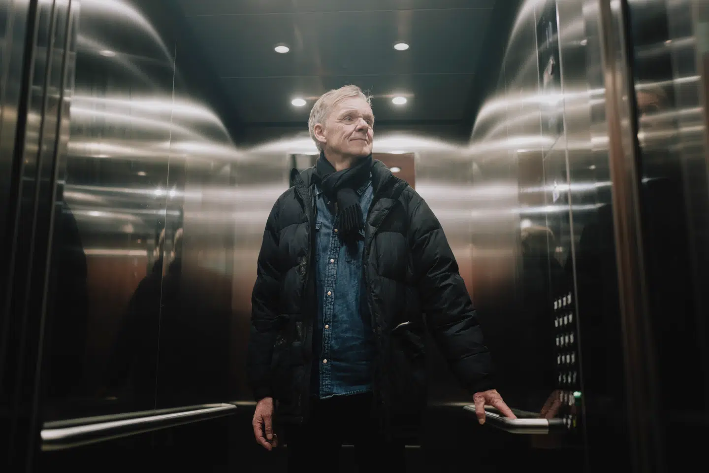 Inderst inde føler Poul Madsen sig i dag som den, han altid har været. Alligevel kommer han i »en anden indpakning«, siger han med et grin, da Berlingske møder ham for at tale om magt.