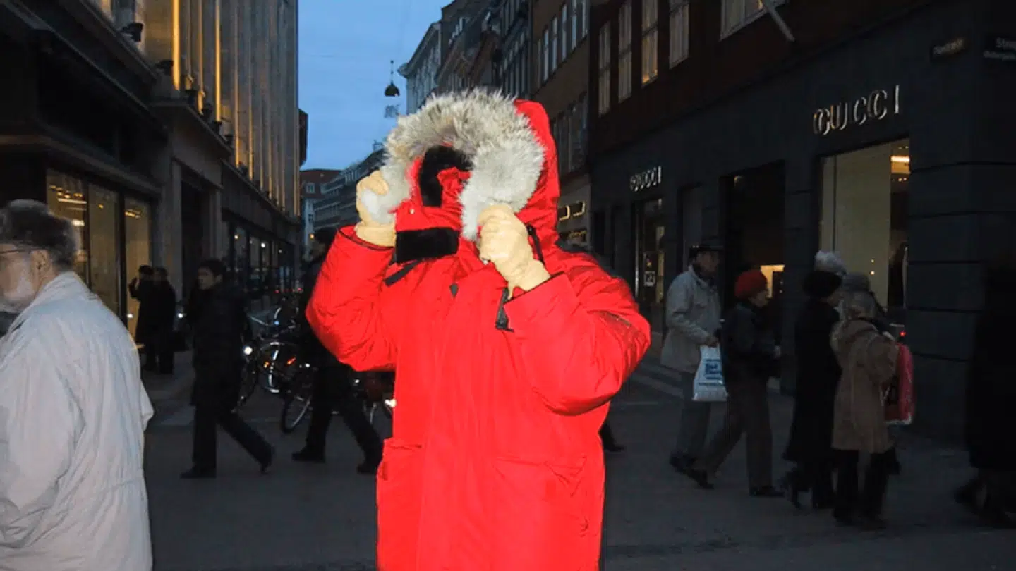 Her er et af billederne af Jeffrey Epstein på Strøget i København.