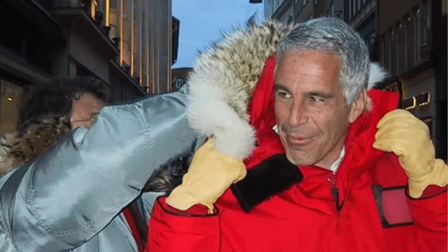 Maria Farmer, der selv var kunstner, endte med at blive et af Epsteins mange ofre. Her ses den i dag afdøde sexforbryder i København.