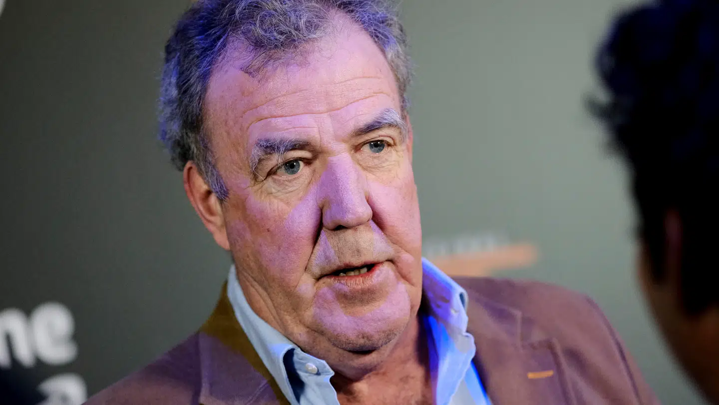 Jeremy Clarkson trækker stikket for en stund.