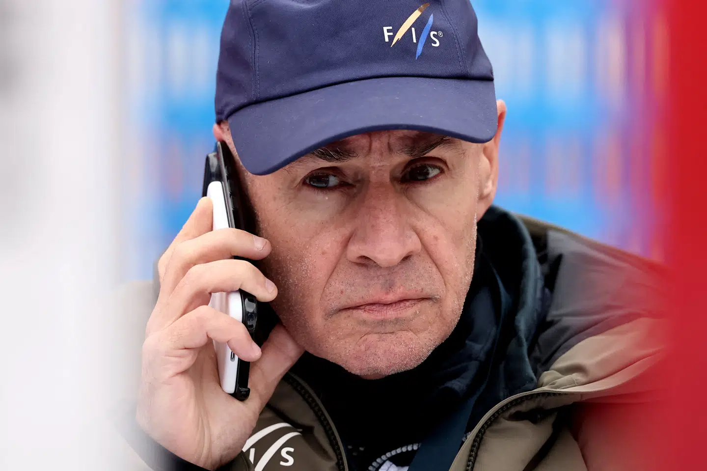 Johan Eliasch, præsident for Det Internationale Skiforbund (FIS), kritiserer Italiens regering for ikke at frigive midlerne til vinter-OL i tide.