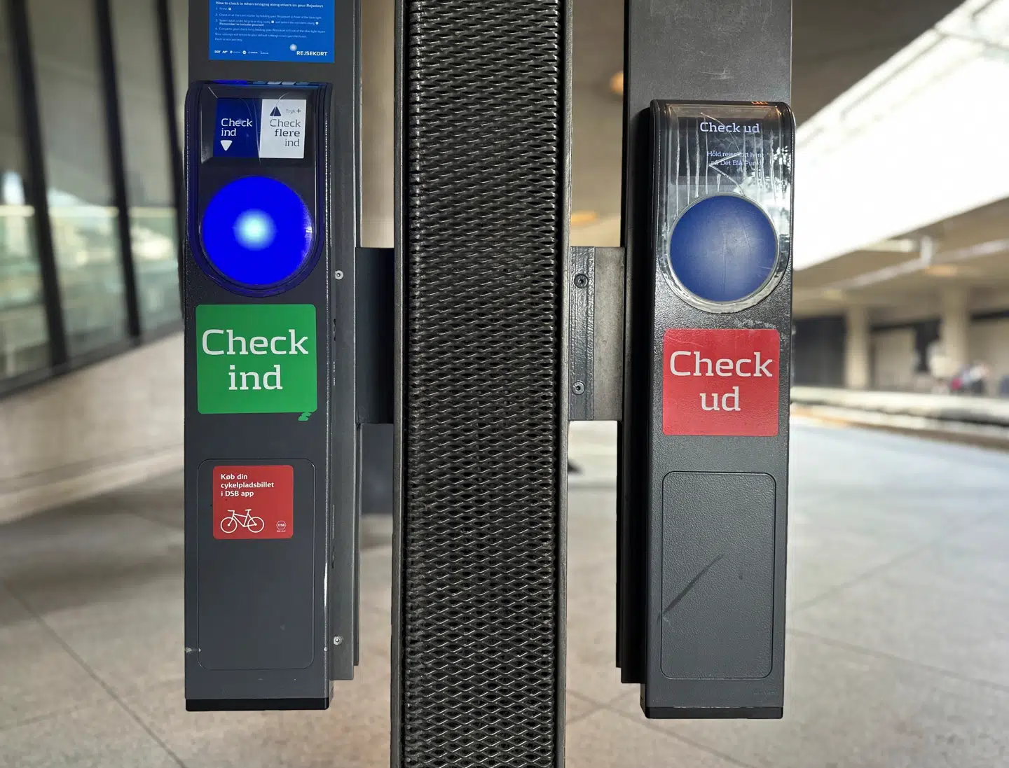 Det fysiske rejsekort bliver udskiftet i det nye år, men kommunikationen har ifølge Karen Melchior været utydelig, skriver hun i denne kommentar. Arkivfoto: Steffen Trumpf/AP/Ritzau Scanpix