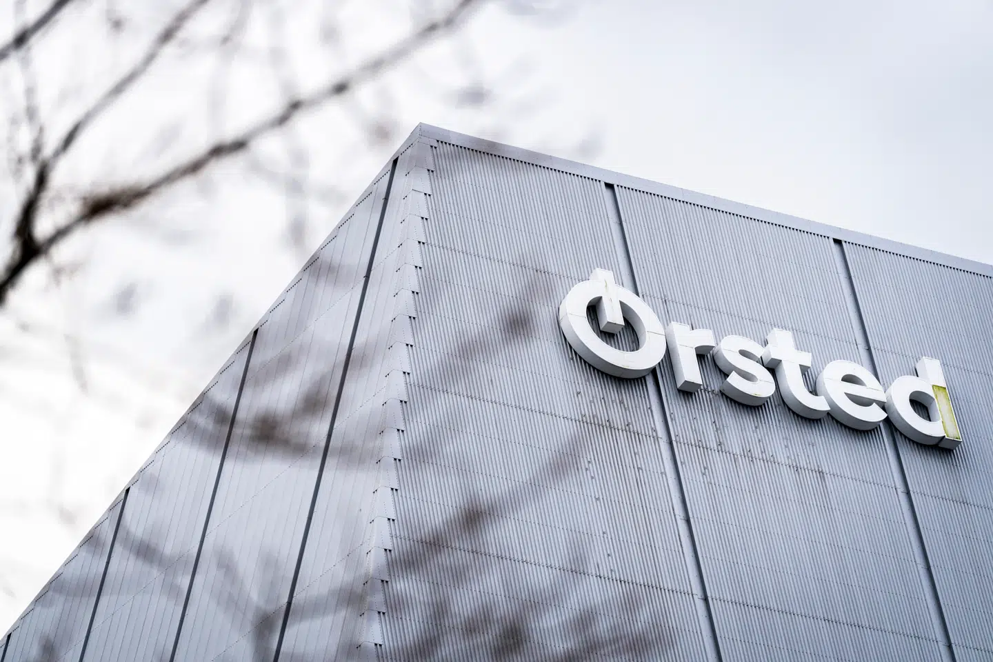 Ørsted-aktien falder mandag efter Trump-administrationen har beordret, at flere vindprojekter skal stoppes. Blandt andet to af Ørsteds projekter i USA.