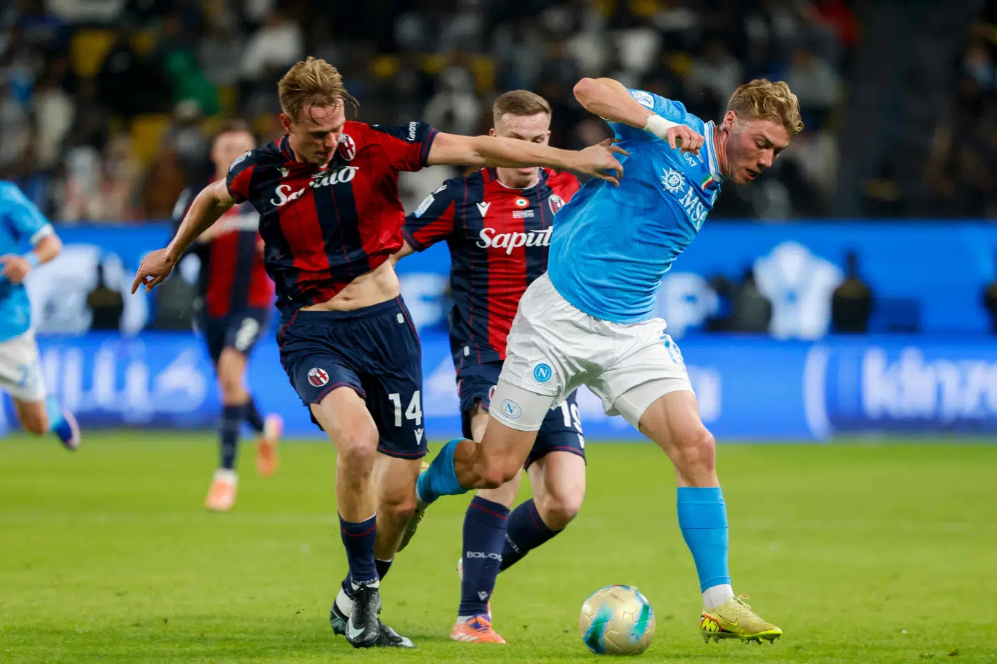 Rasmus Højlund kan holde jul med en frisk titel under træet med Super Cup-sejren.