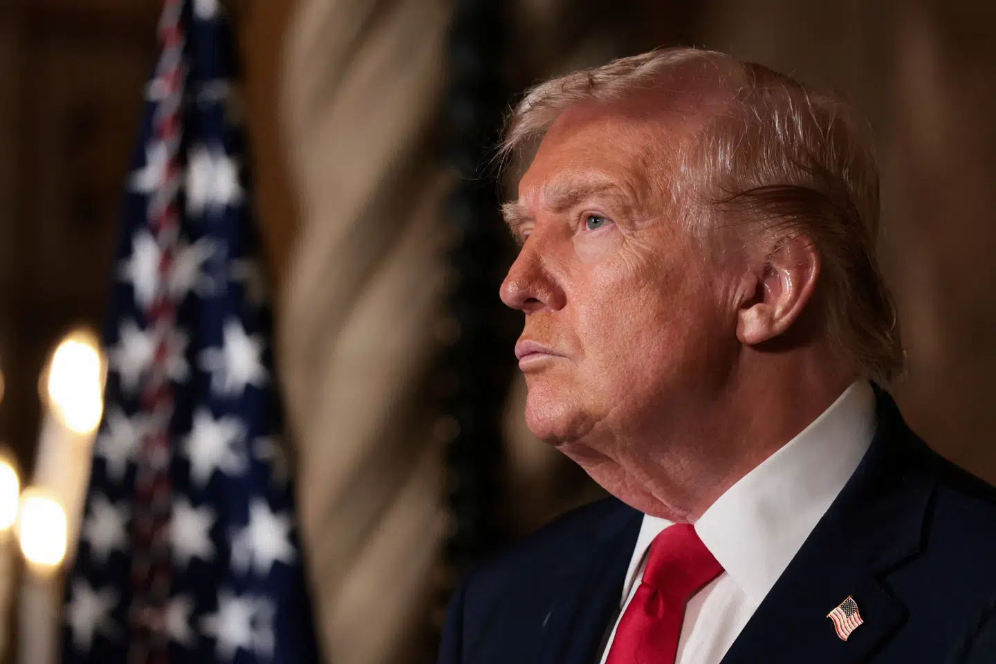 På et pressemøde mandag aften blev Donald Trump spurgt, hvad nyligt udpeget særlig udsending til Grønlands rolle bliver. Præsidenten svarede ved at gentage ønske om at få Grønland på amerikanske hænder.