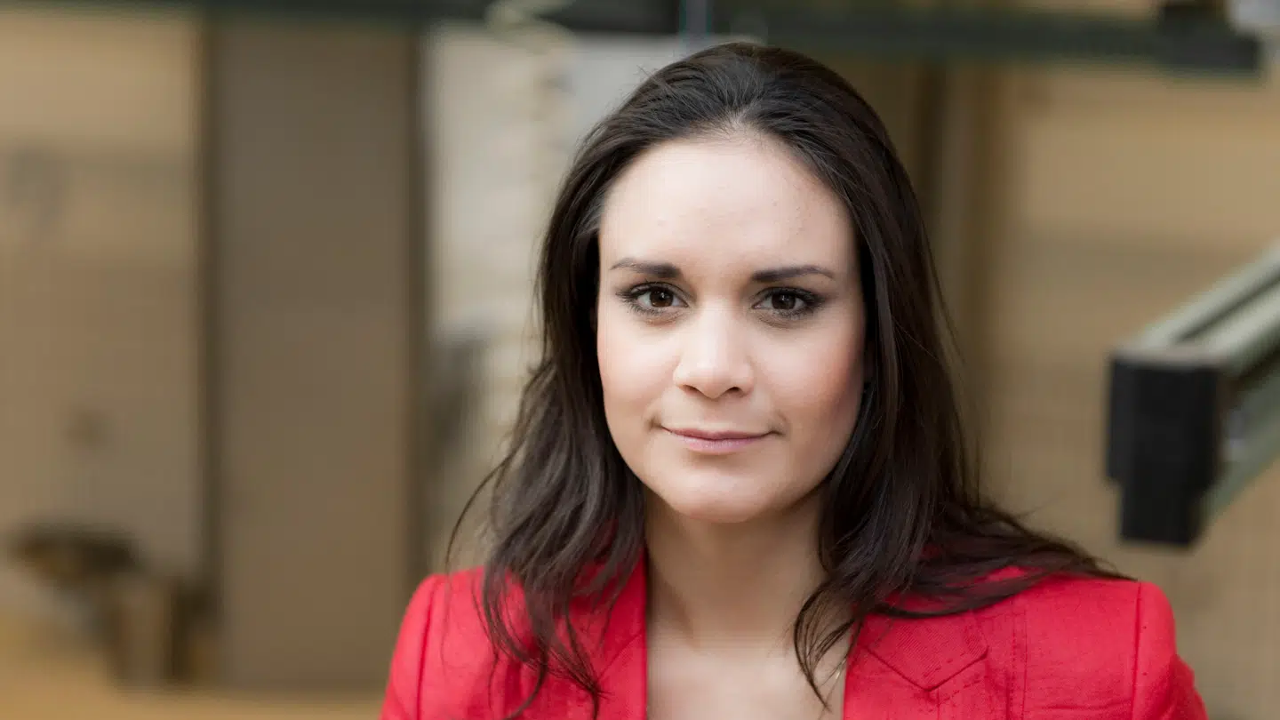 Julie Rademacher er grønlænder og dansker og har tidligere været rådgiver for den grønlandske regering.