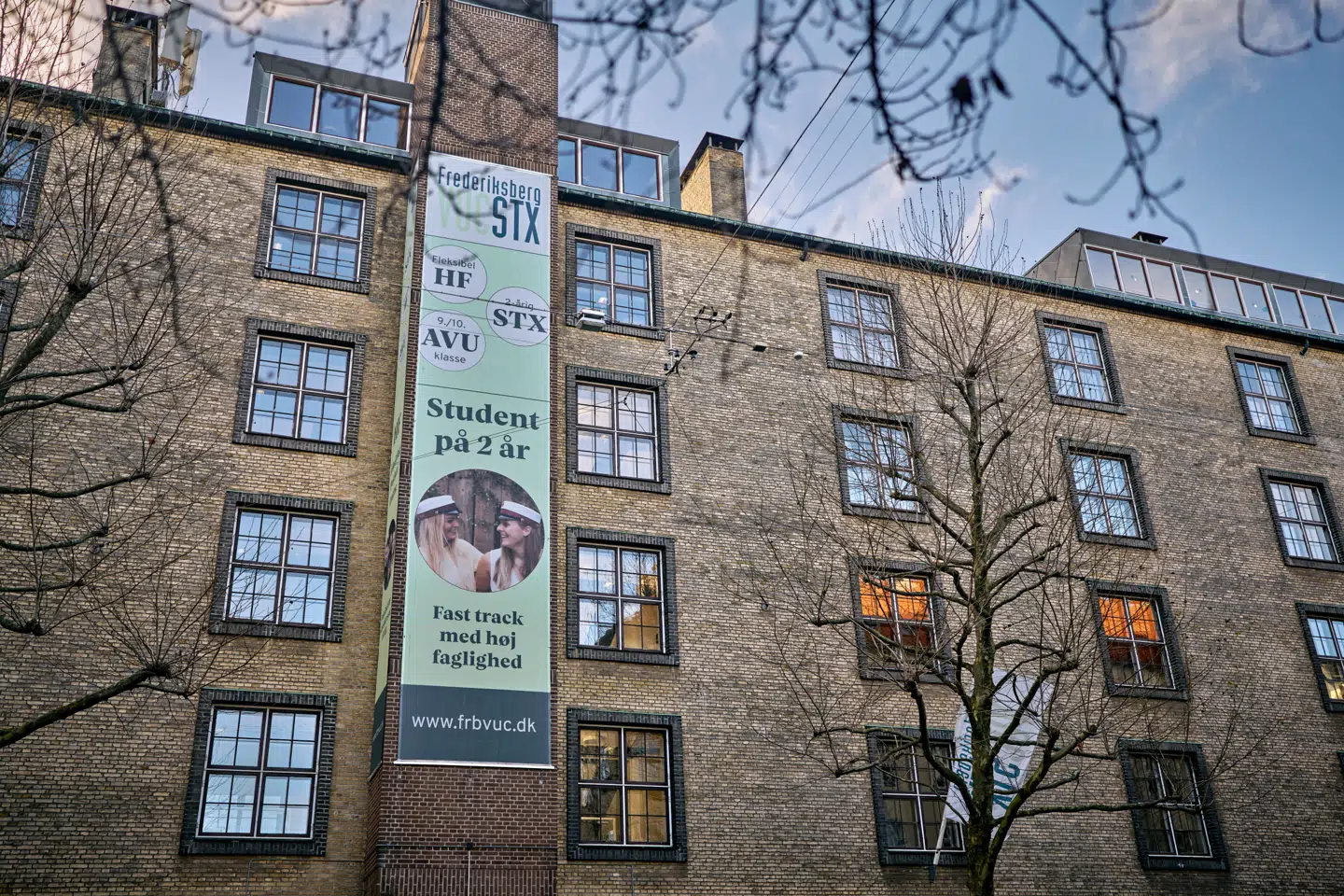 Gennem flere år er kursister på Frederiksberg VUC & STX blevet optaget på voksenuddannelser uden de rette forudsætninger – som utilstrækkelige danskkundskaber eller stærk ordblindhed – også mens skolen var under tilsyn.