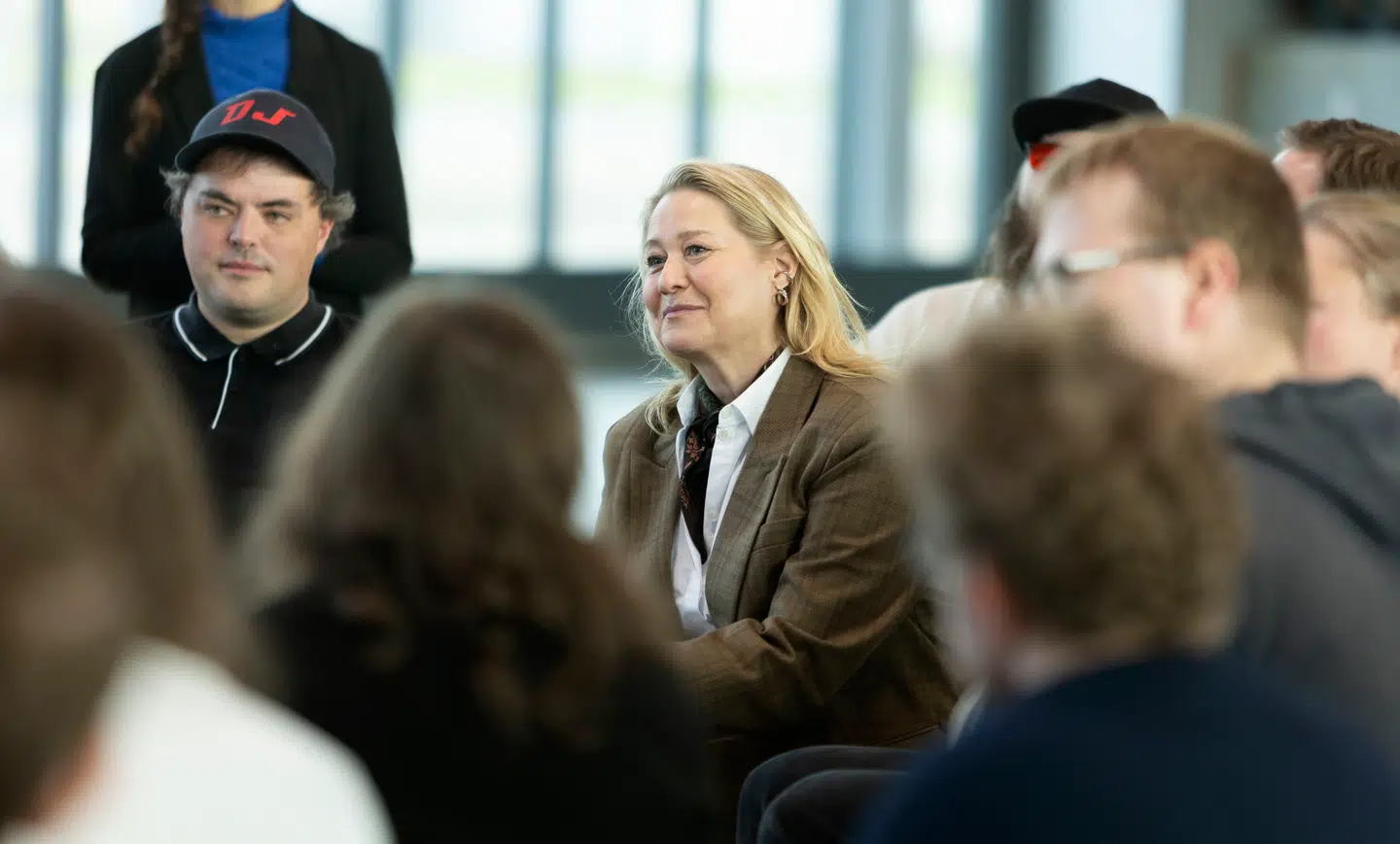 Trine Dyrholm kan 25. december ses i 'En særlig samtale', hvor journalister med funktionsnedsættelse fra TV Glad forsøger at komme under huden på hende – og det lykkes. Foto: Lars E. Andreasen / Strong / DR