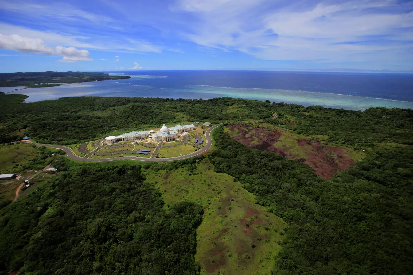 Østaten Palau, der ligger i Stillehavet, er mest kendt for sine kalkstensøer og koralrev. Nu tilbyder den lille nation - mod betaling - at tage imod nogle af de migranter, præsident Donald Trump ikke ønsker længere i USA. (Arkivfoto)