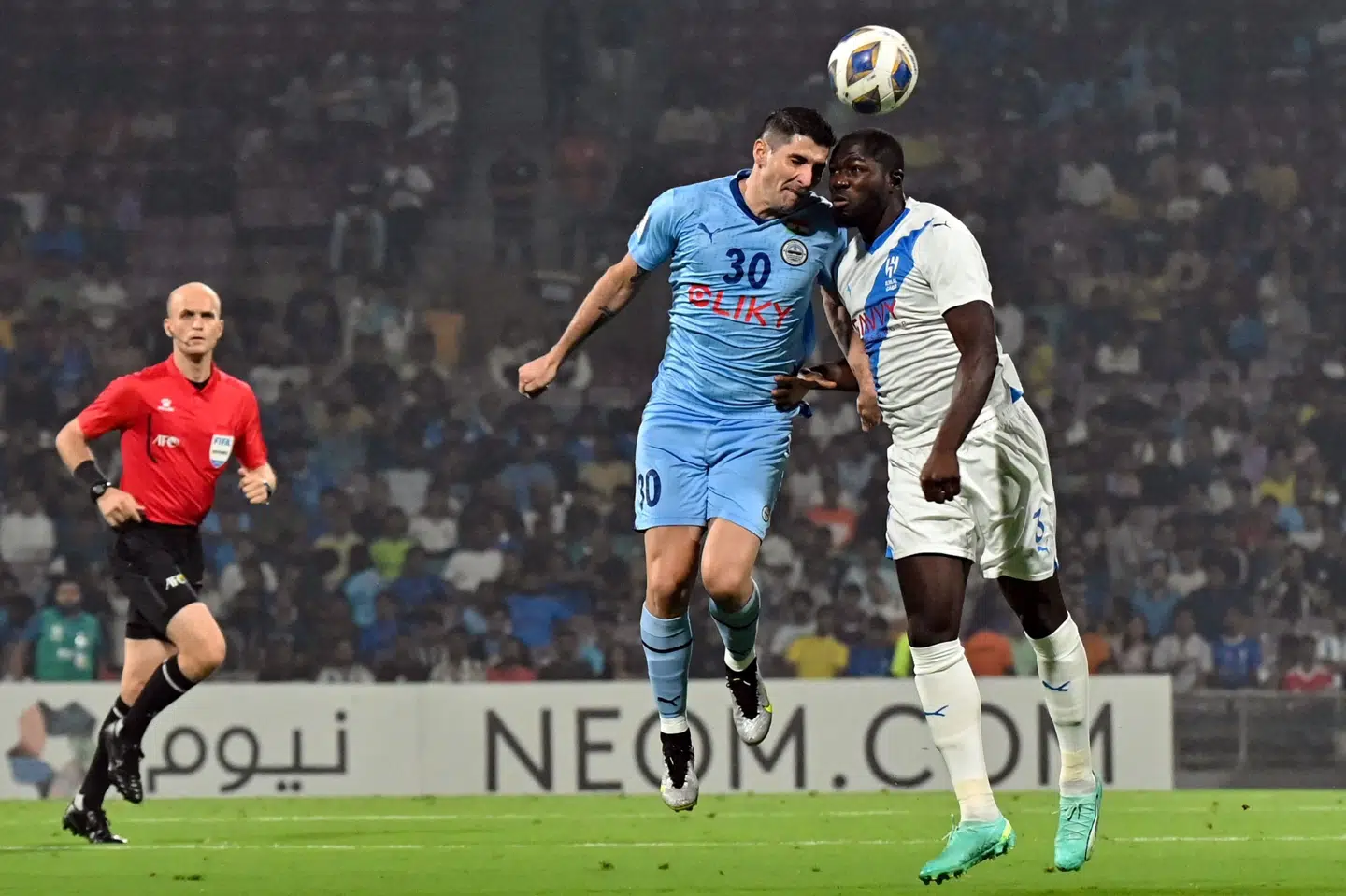 Jorge Pereyra Diaz (til venstre) og holdkammeraterne i Mumbai City har fået ny ejer. (Arkivfoto).