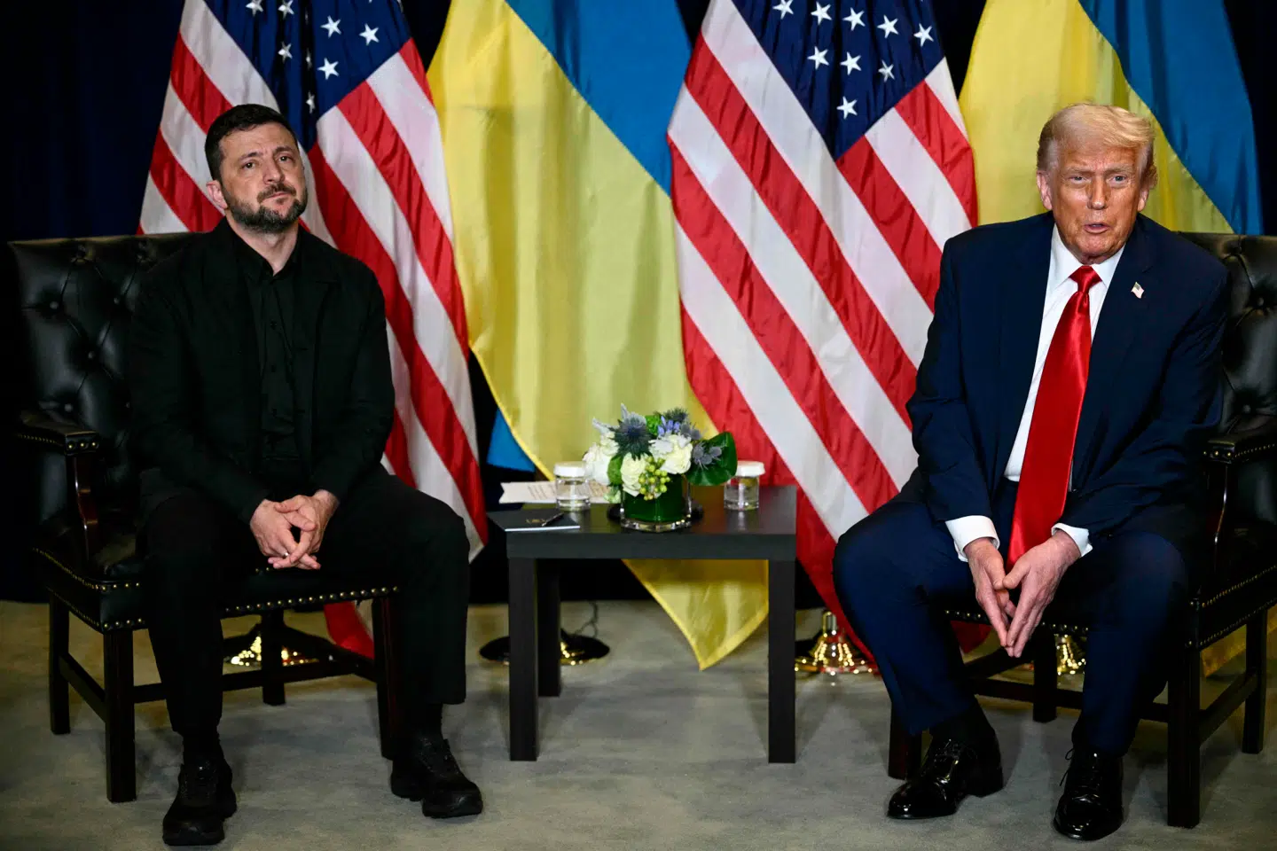 Den ukrainske præsident, Volodymyr Zelenskyj, bekræfter nu, at han planlægger at mødes med Donald Trump på søndag i Florida.