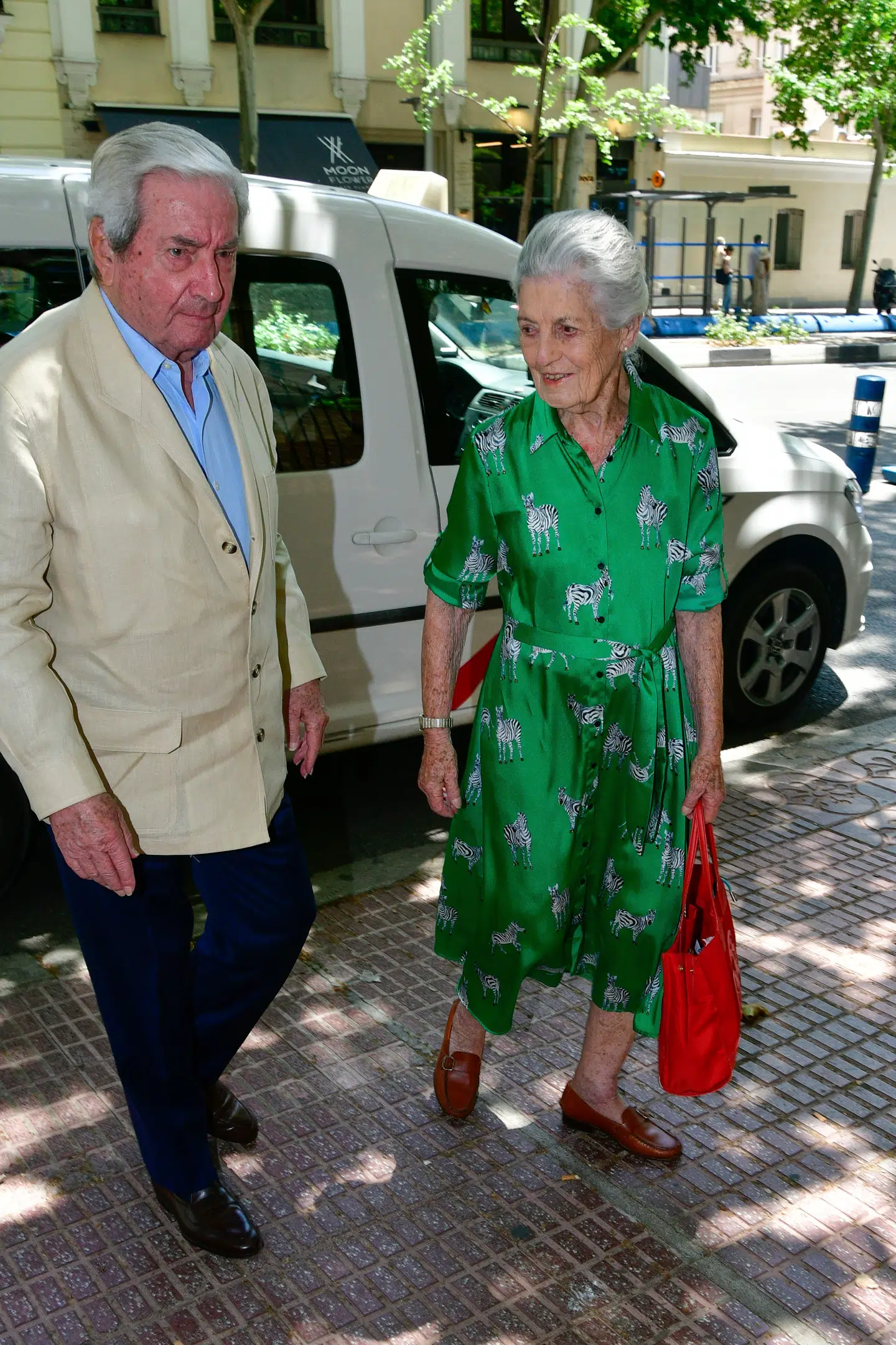 Markisen af Laserna, Íñigo Moreno de Arteaga, fortæller, at hans hustru prinsesse Teresa af Bourbon-To Sicilier er i bedring. Foto: Ritzau Scanpix