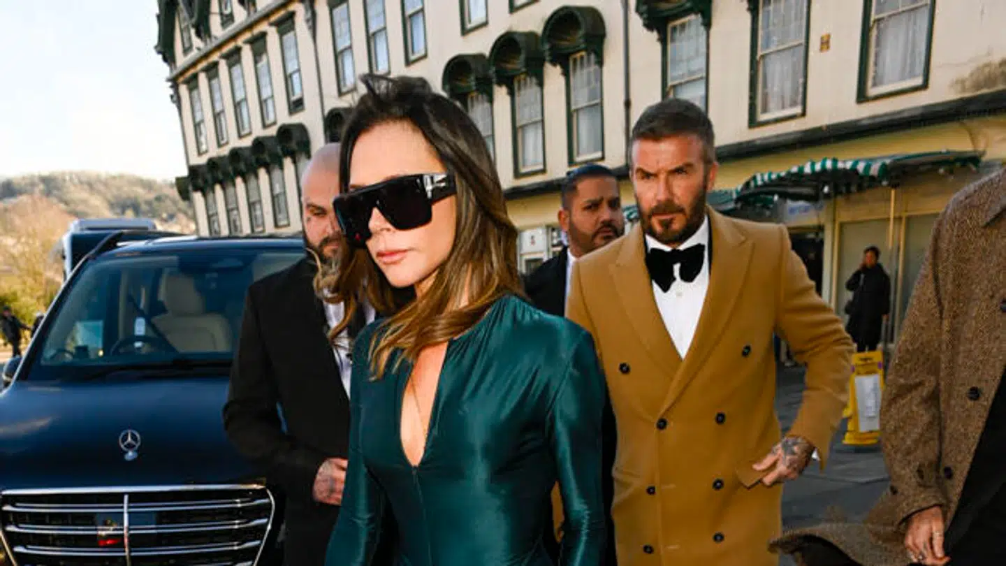 Beckham-familien manglede den sidste brik, da de lørdag mødte op til bryllupsceremonien.