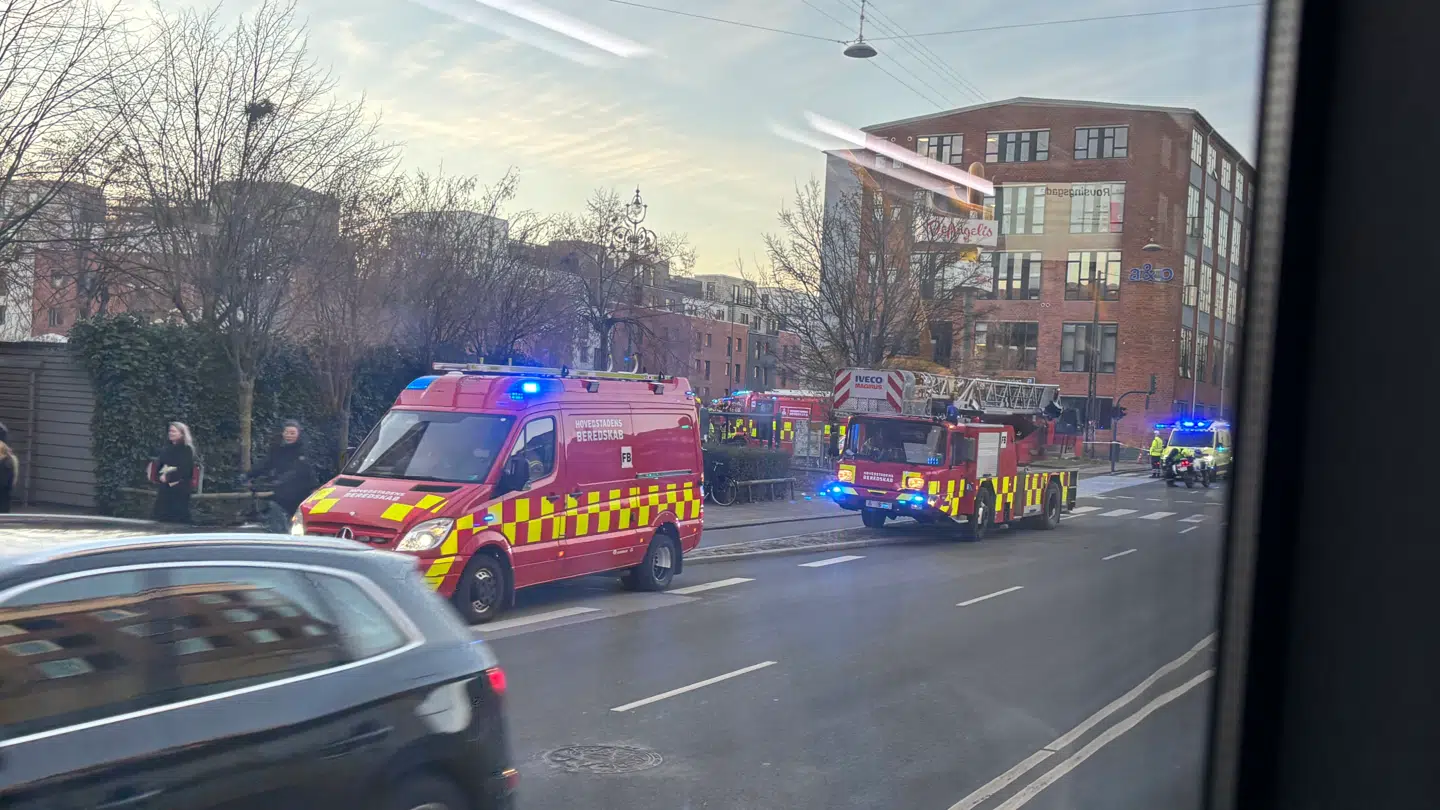 Hovedstadens Beredskab er rykket talstærkt ud til en brand på Tagensvej.