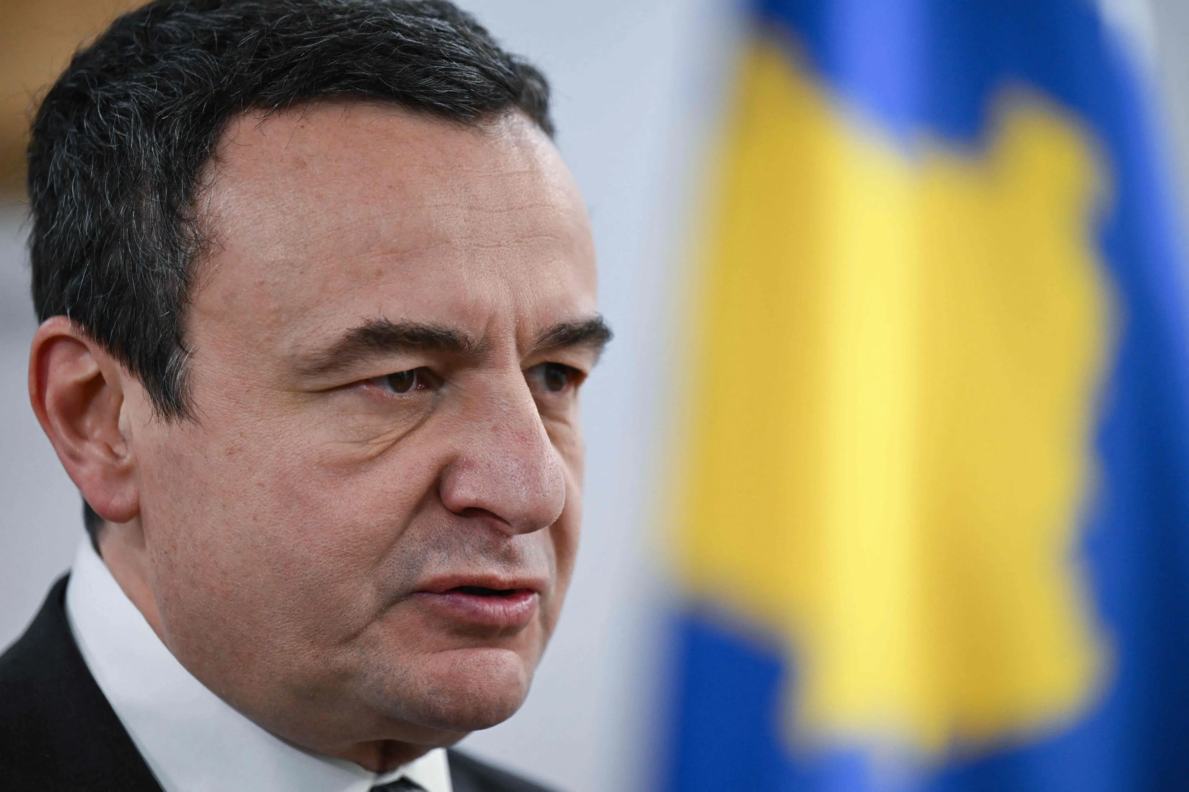 Europas yngste nation afholder valg efter politisk dødvande