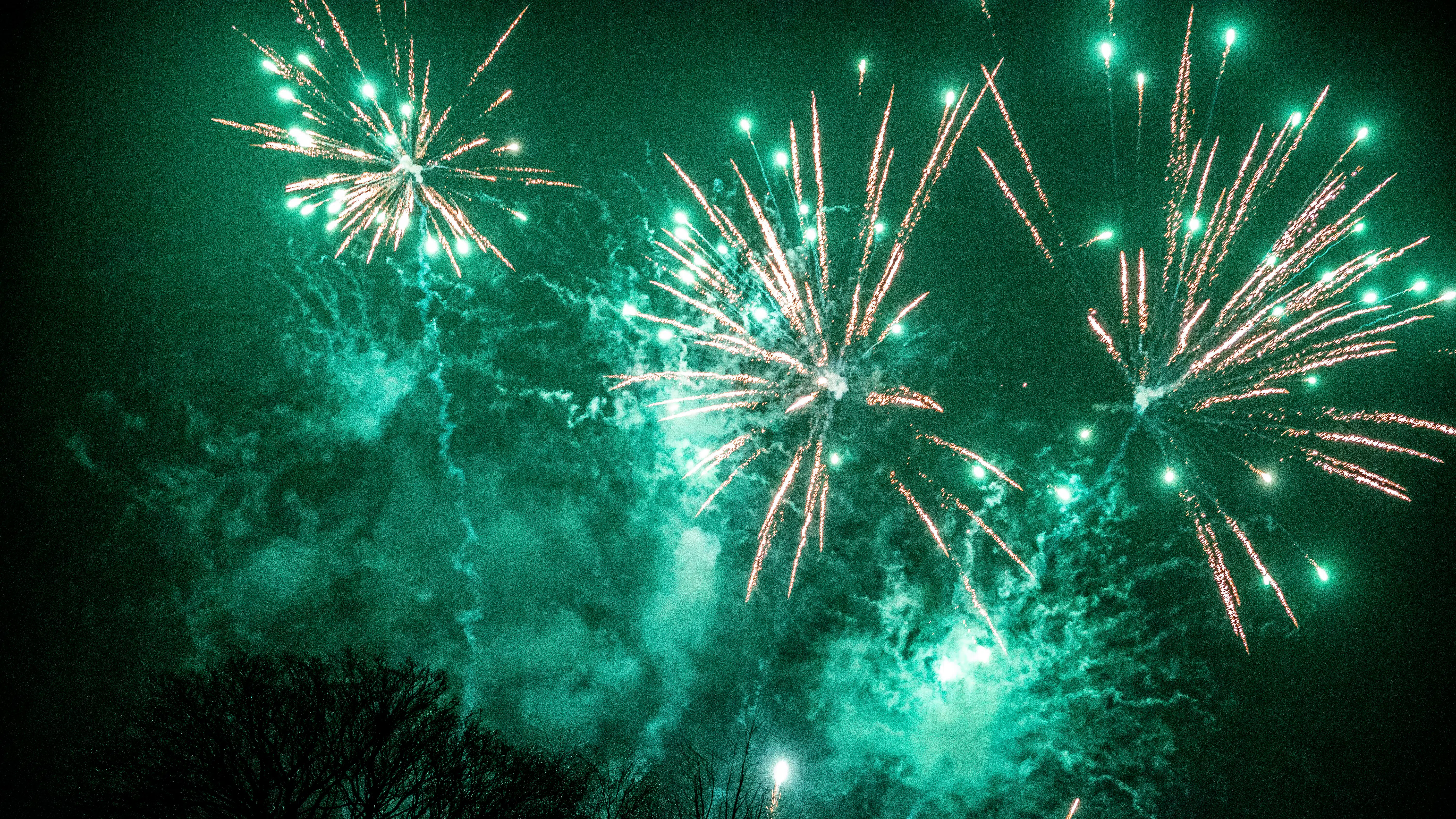 Regn og blæst truer nytårsaften