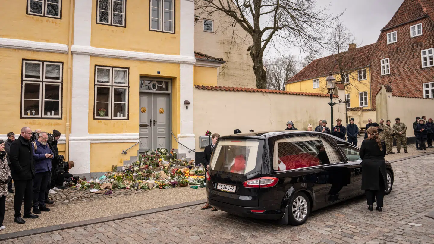 Billederne fra Søren Pape Poulsens bisættelse i Viborg Domkirke, fik Birgit S. Hansen til at tage en beslutning.