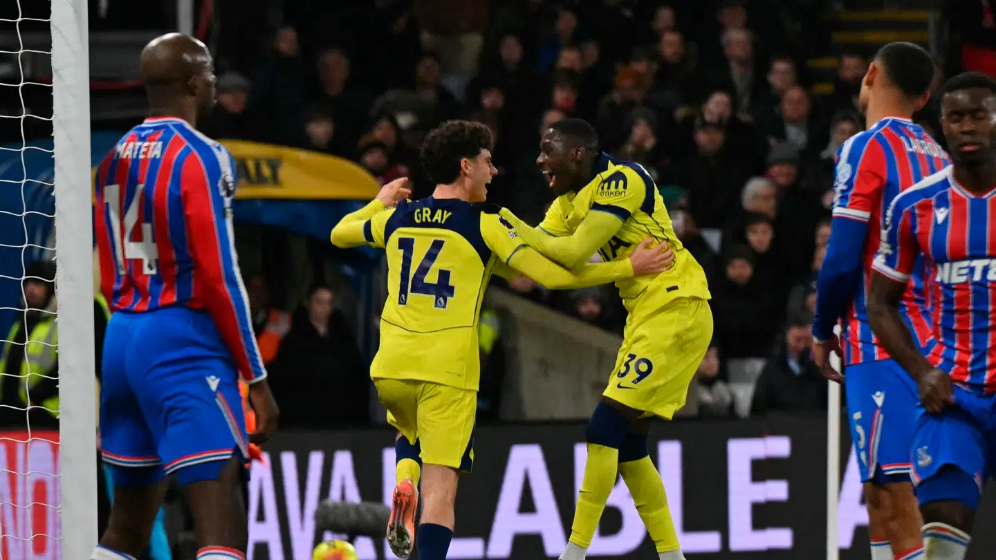 Archie Grays enlige scoring gav Frank og Spurs sejren.