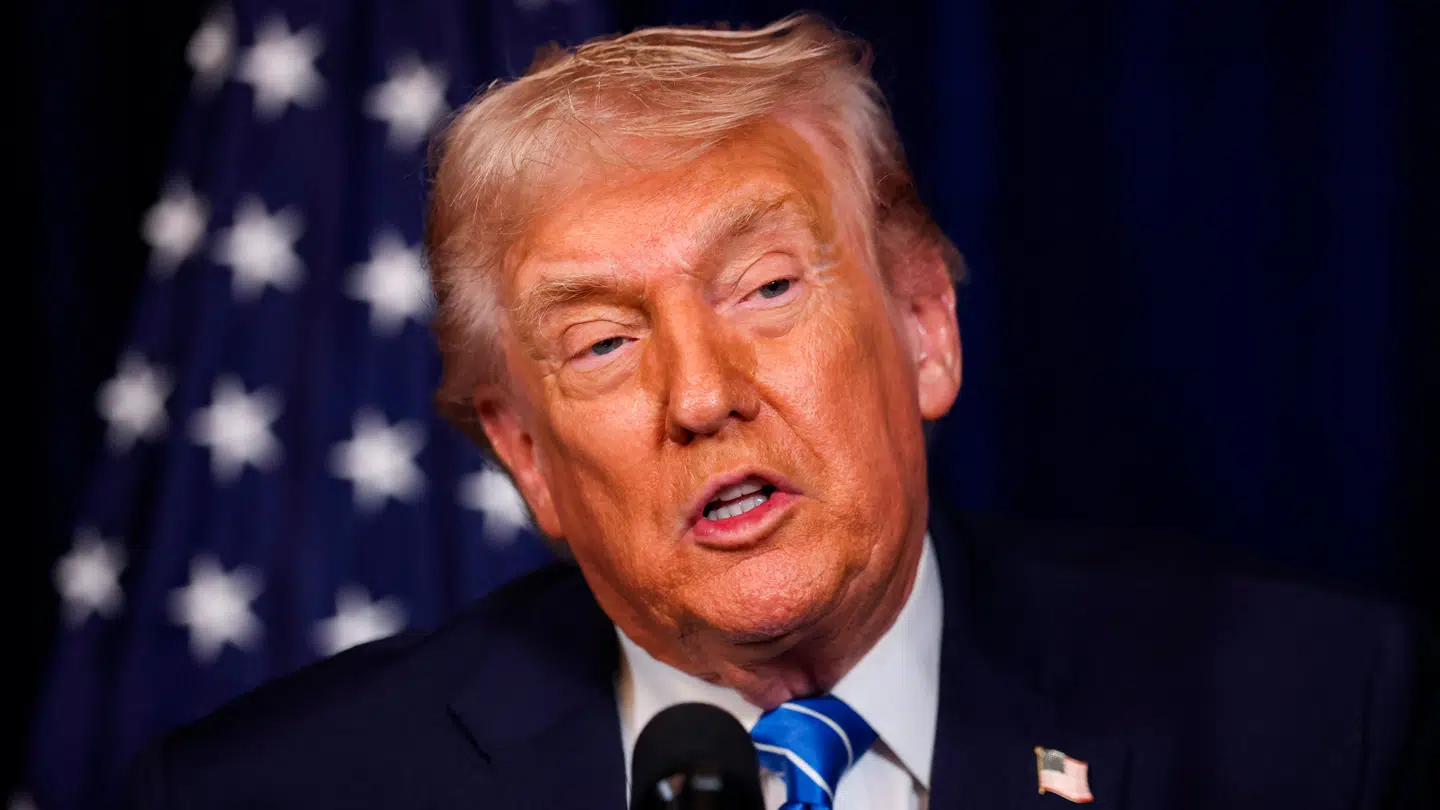 Donald Trump og Benjamin Netanyahu skal diskutere vejen videre til anden fase af våbenhvilen mellem Hamas og Israel.