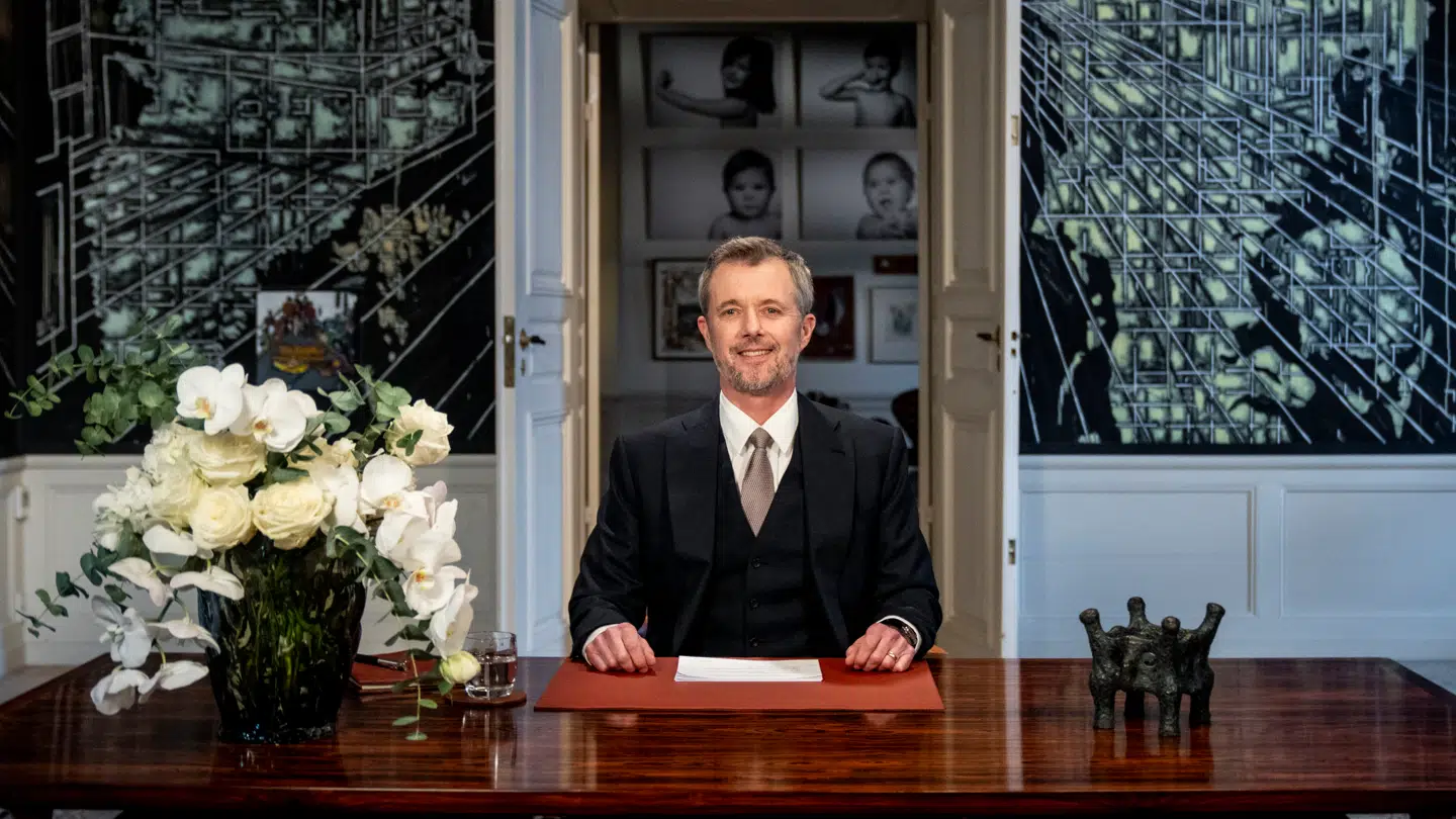 Kong Frederik X efter nytårstalen i Frederik VIII's Palæ på Amalienborg Slot i København sidste år.