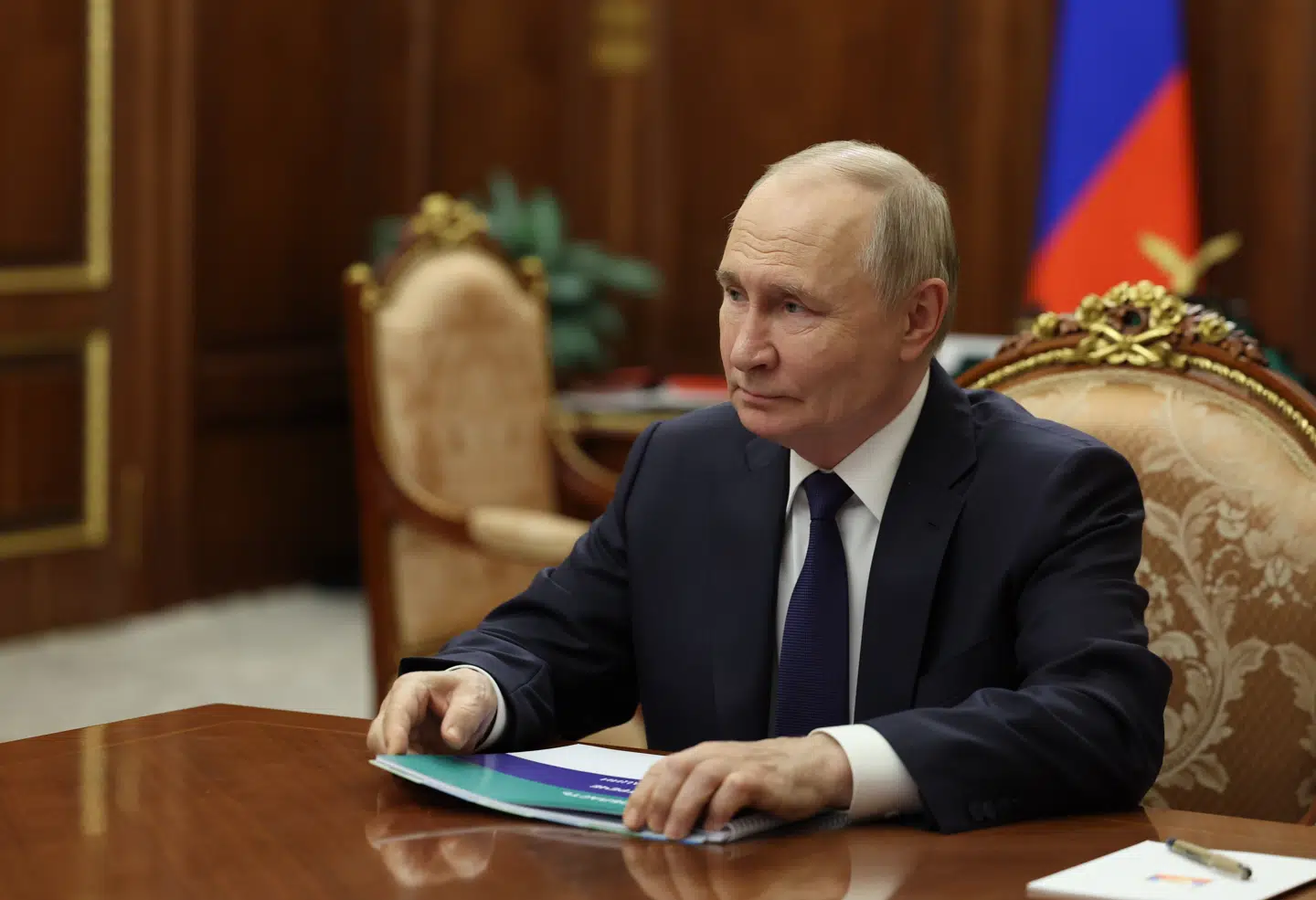 Mandag aften fremlagde Kreml anklager, der kan blive en kæp i hjulet for de igangværende fredsforhandlinger mellem USA, Rusland og Ukraine.