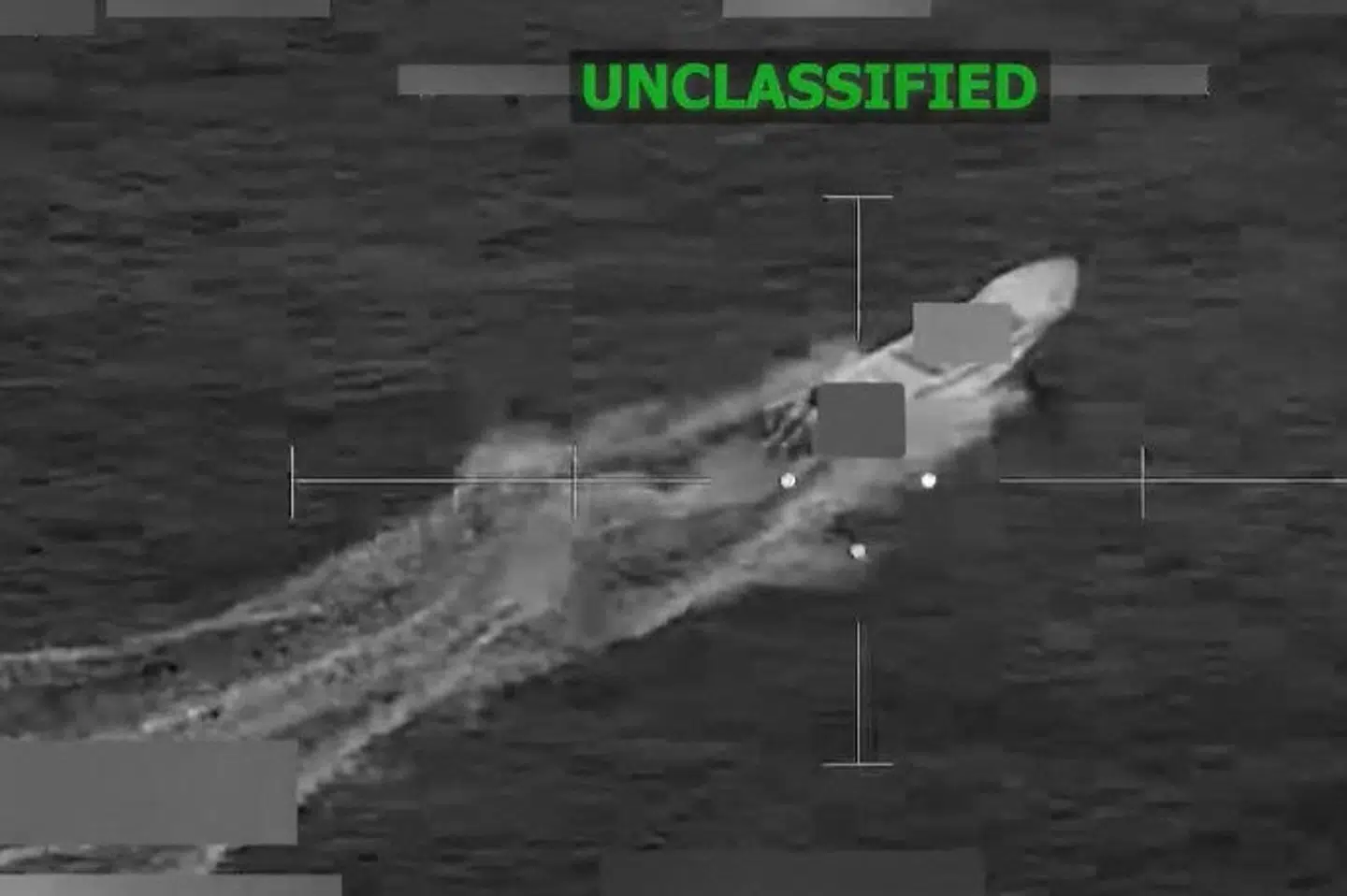 Et skærmbillede fra en video slået op på det sociale medie X 18. december af det amerikanske militærs sydlige kommando, Southcom, viste ifølge kommandoen et fartøj, der har været involveret i narkosmugling. Fartøjet blev ramt i et amerikansk angreb, skrev Southcom. (Arkivfoto).