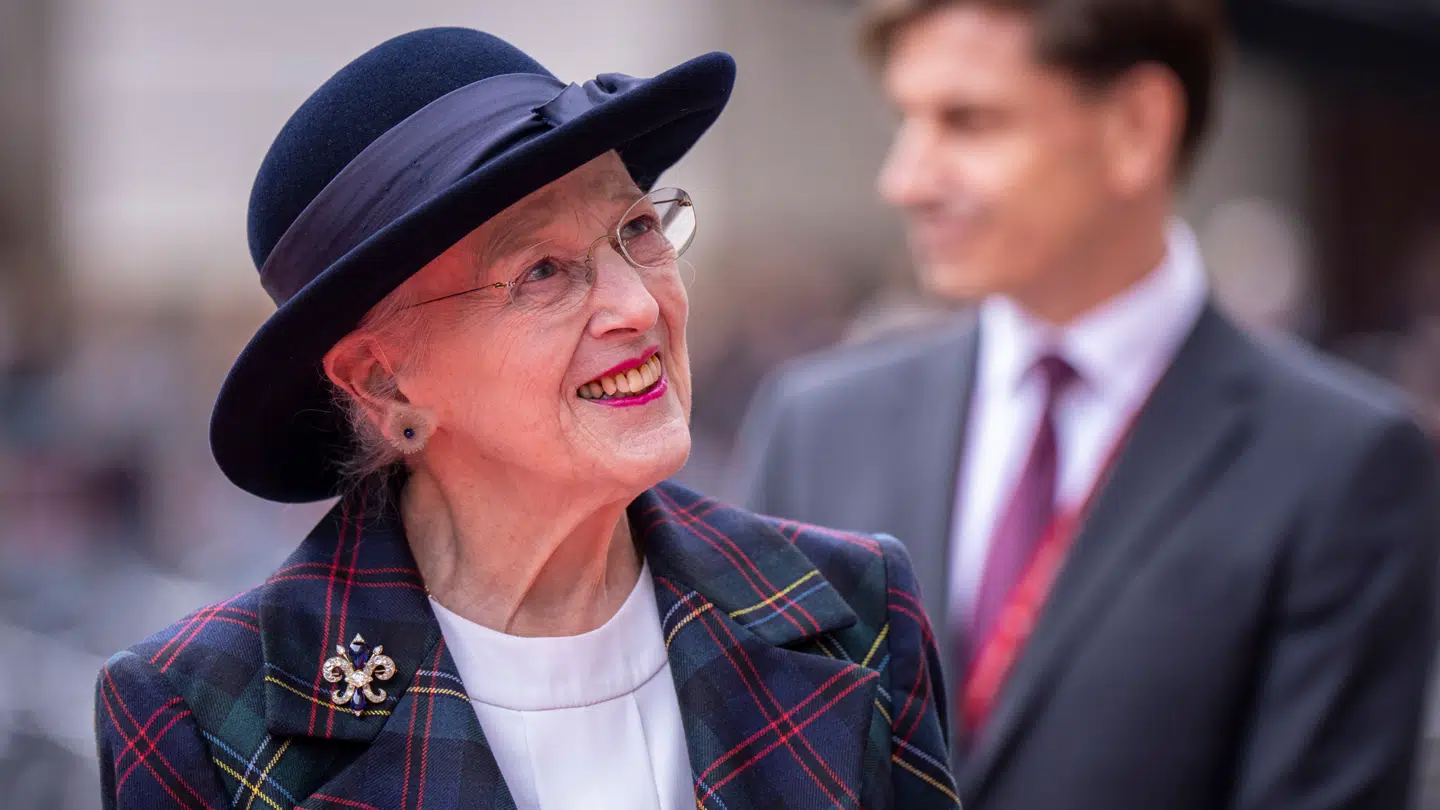 Dronning Magrethe møder stor opbakning i ny måling.