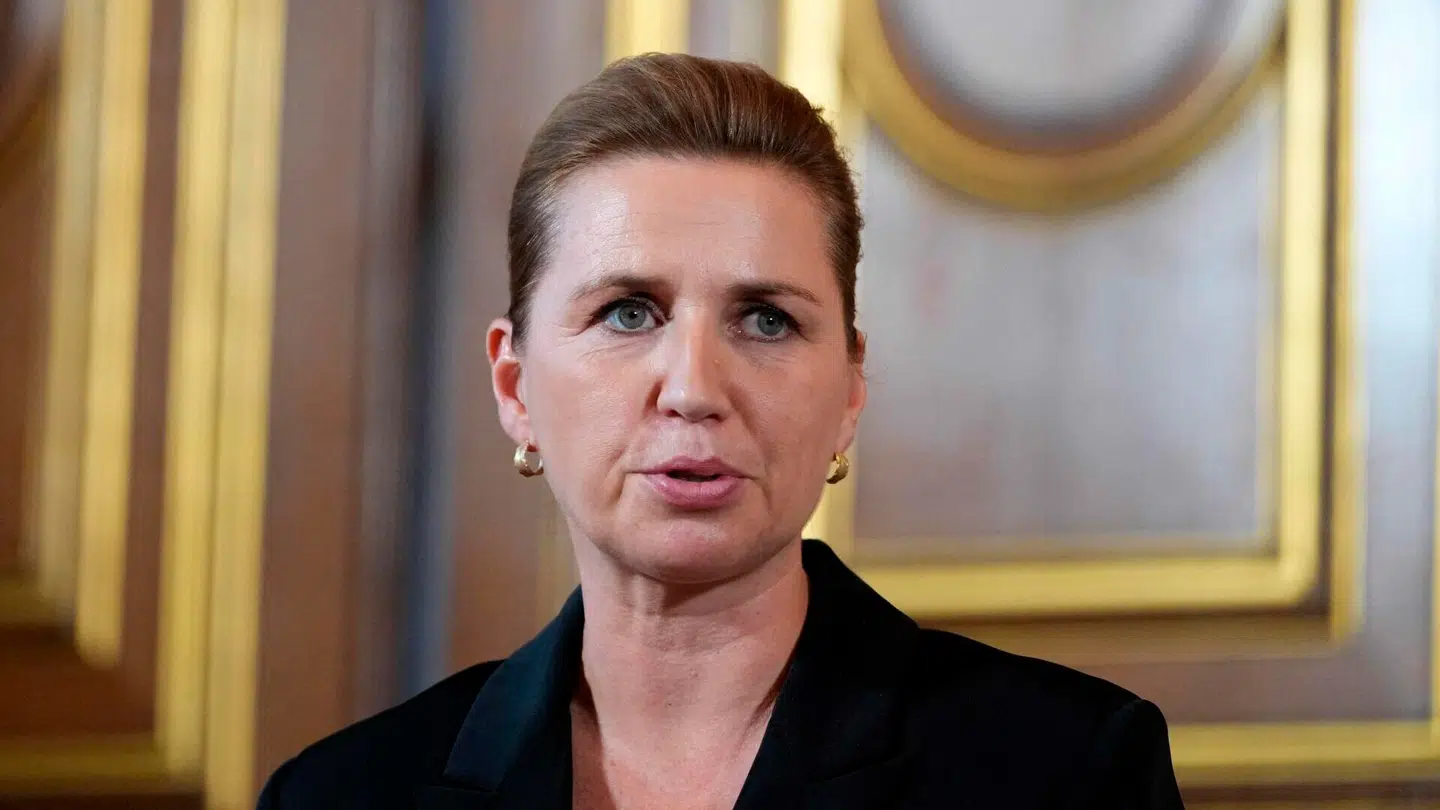 Regeringen overvejer angiveligt to opsigtsvækkende tiltag i kampen mod de stigende fødevarepriser. Det erfarer TV 2.