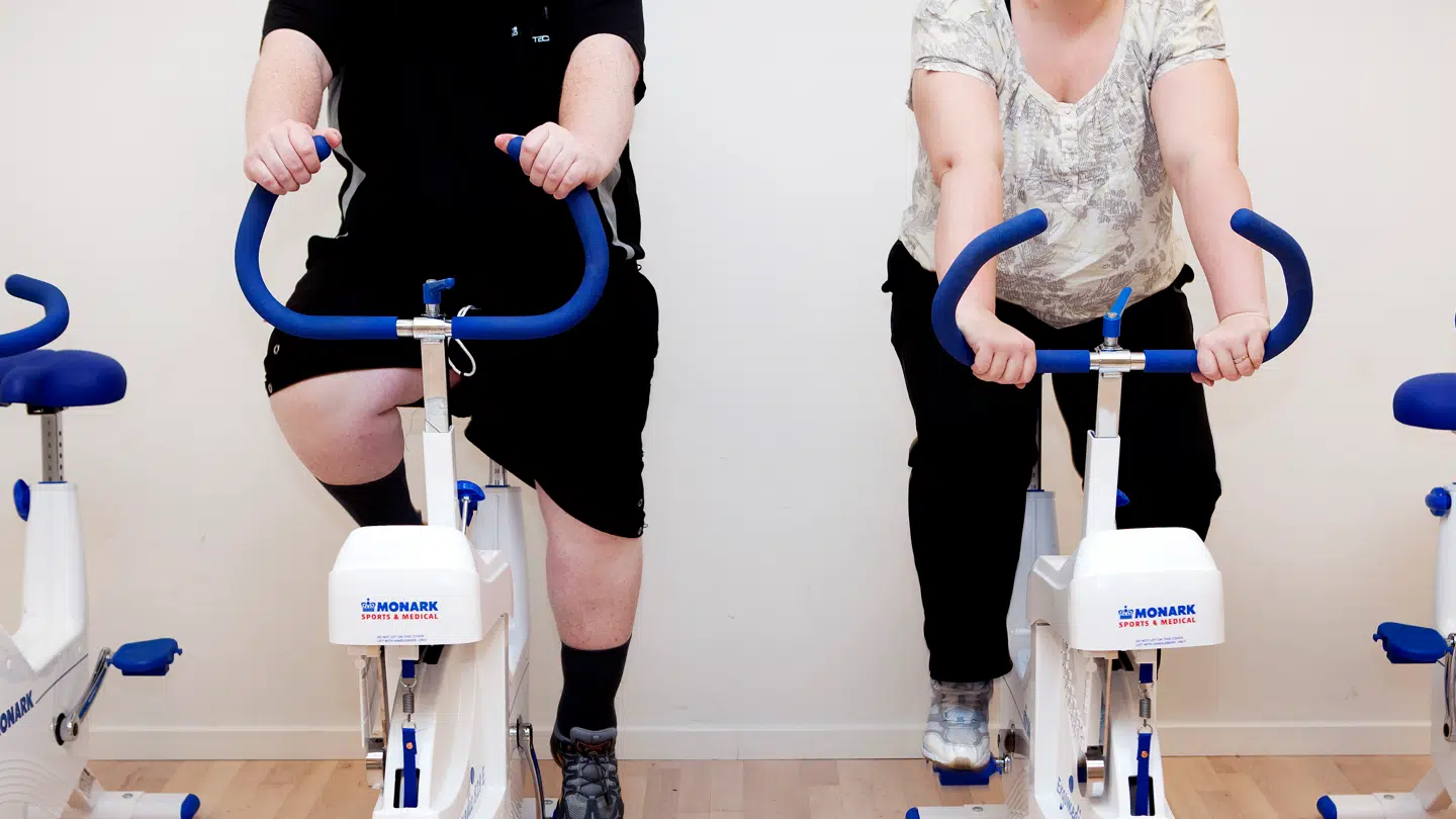 Arkiv-foto. For mange af os går det den forkerte vej, når vi stiger op på badevægten.